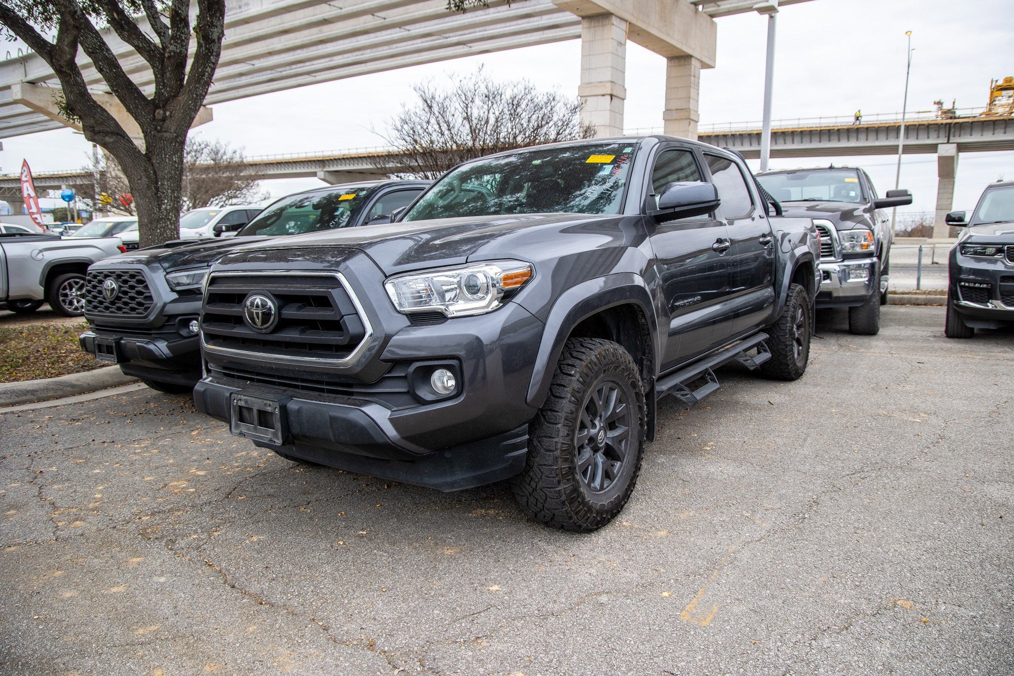 2023 Toyota TACOMA SR5 SR5