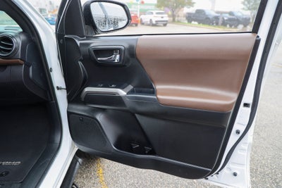 2019 Toyota TACOMA LIMITED Limited