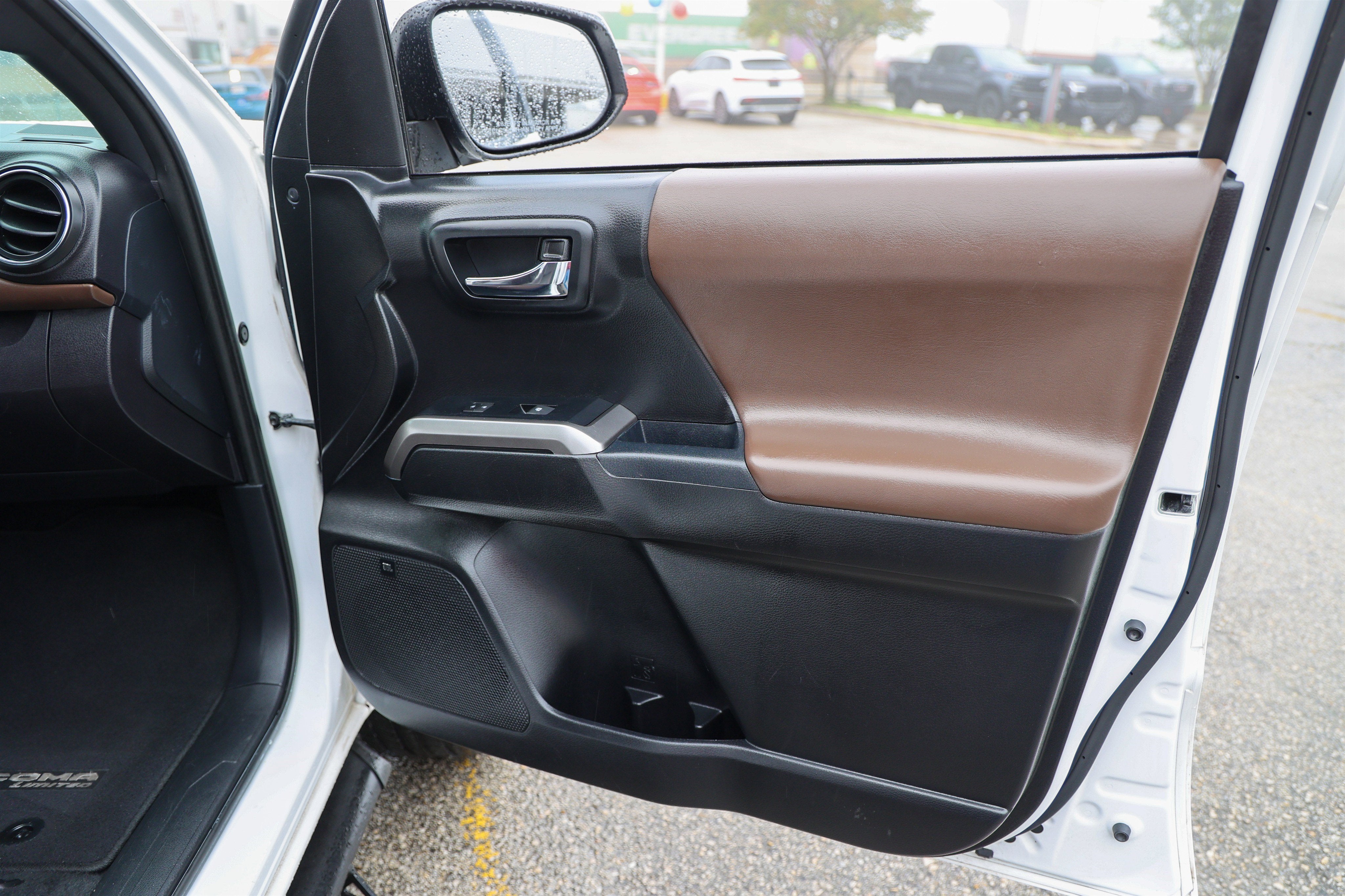 2019 Toyota TACOMA LIMITED Limited