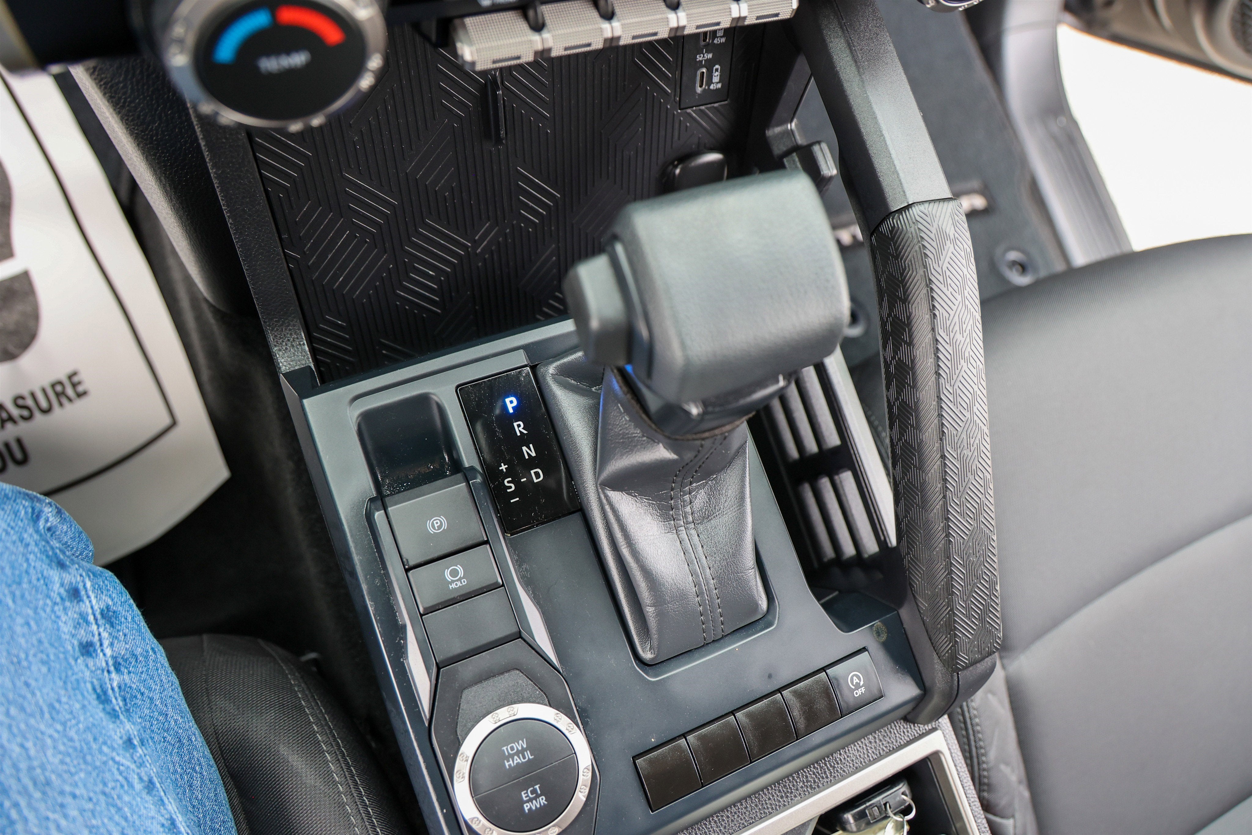 2025 Toyota TACOMA SR5 SR5