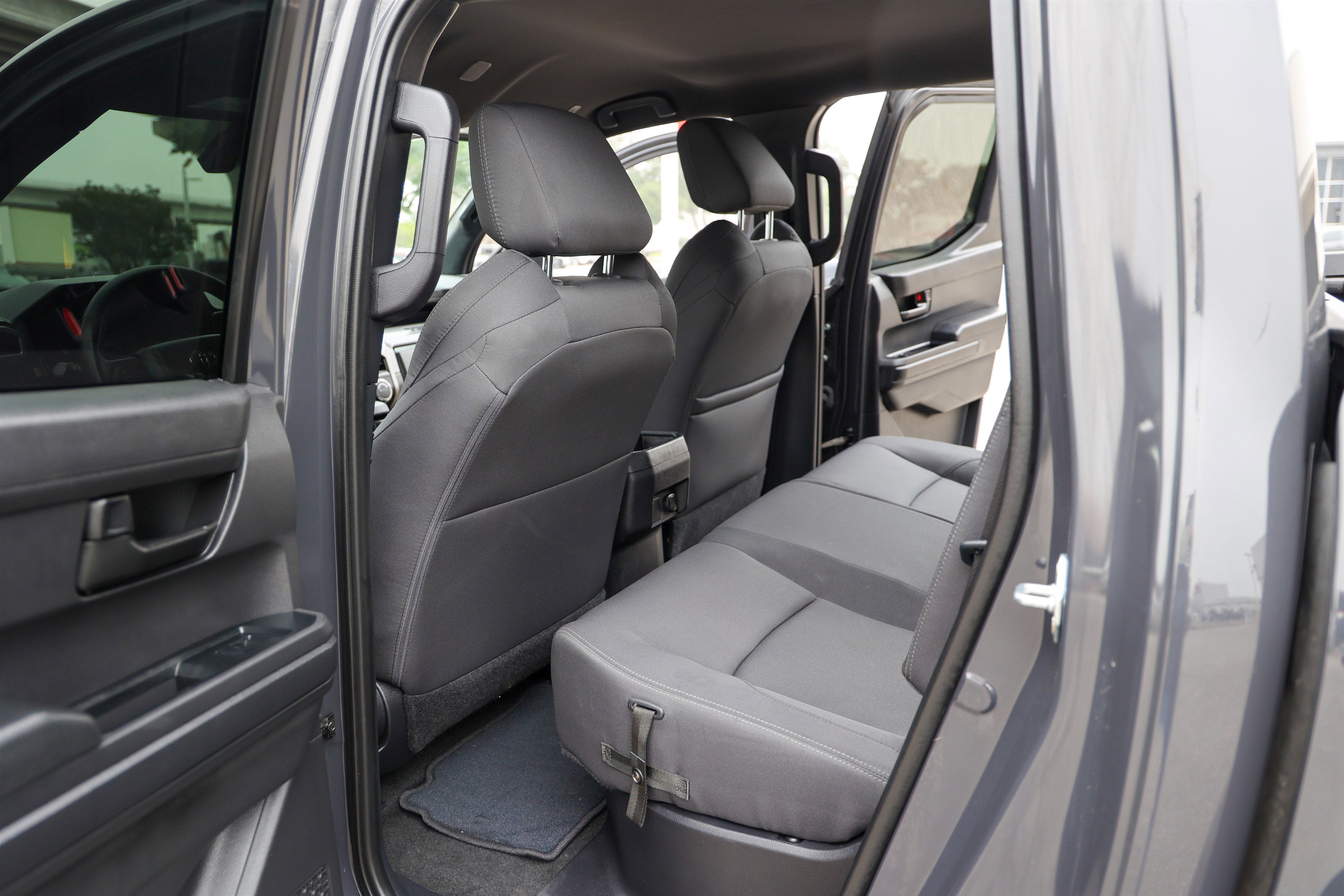 2025 Toyota TACOMA SR5 SR5
