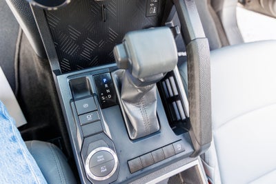 2024 Toyota TACOMA SR5 SR5