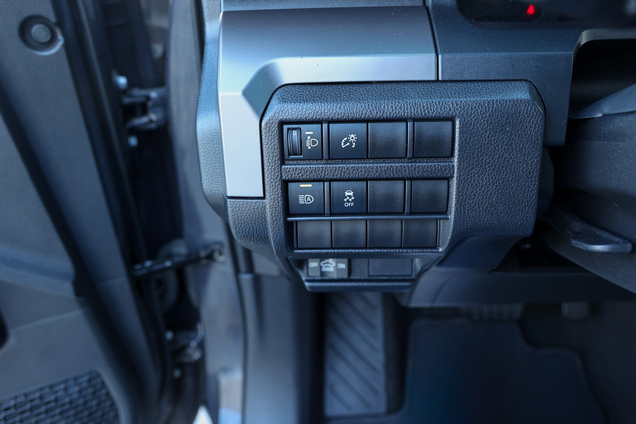 2024 Toyota TACOMA SR5 SR5