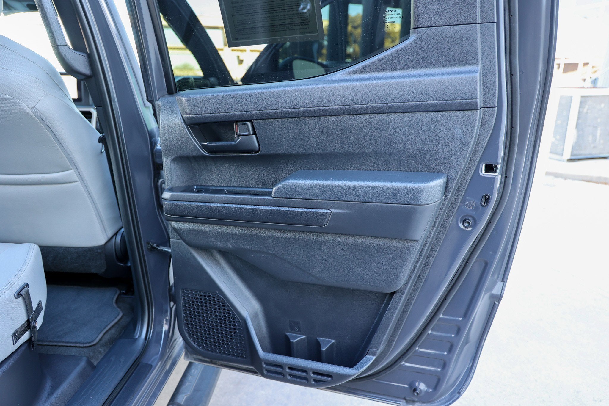 2024 Toyota TACOMA SR5 SR5