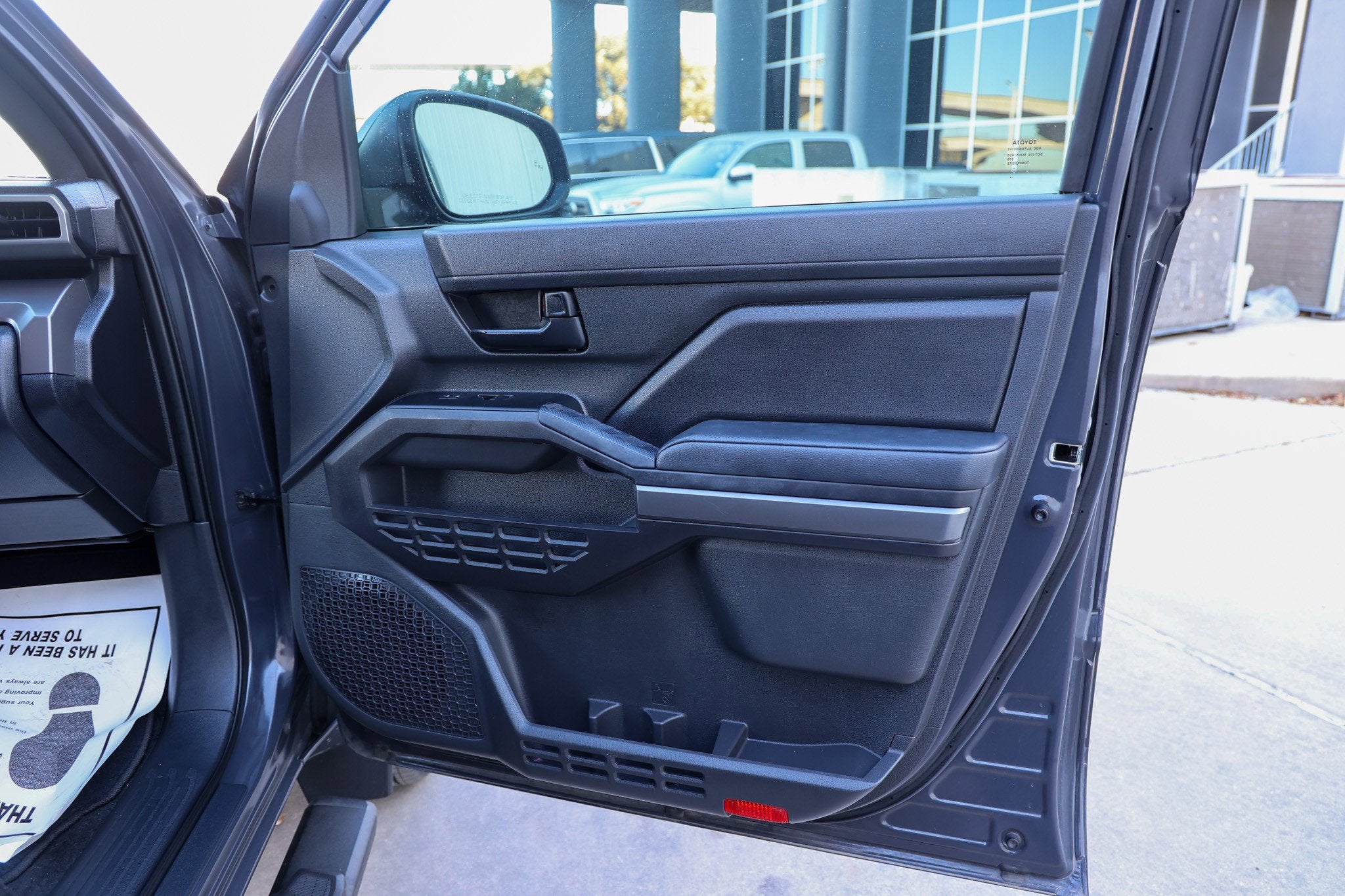 2024 Toyota TACOMA SR5 SR5