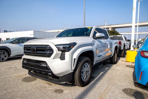 2025 Toyota TACOMA SR5 SR5