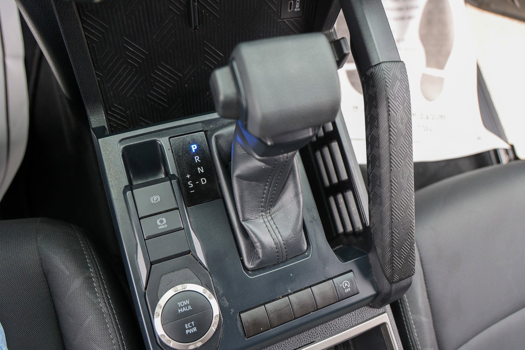 2025 Toyota TACOMA SR5 SR5