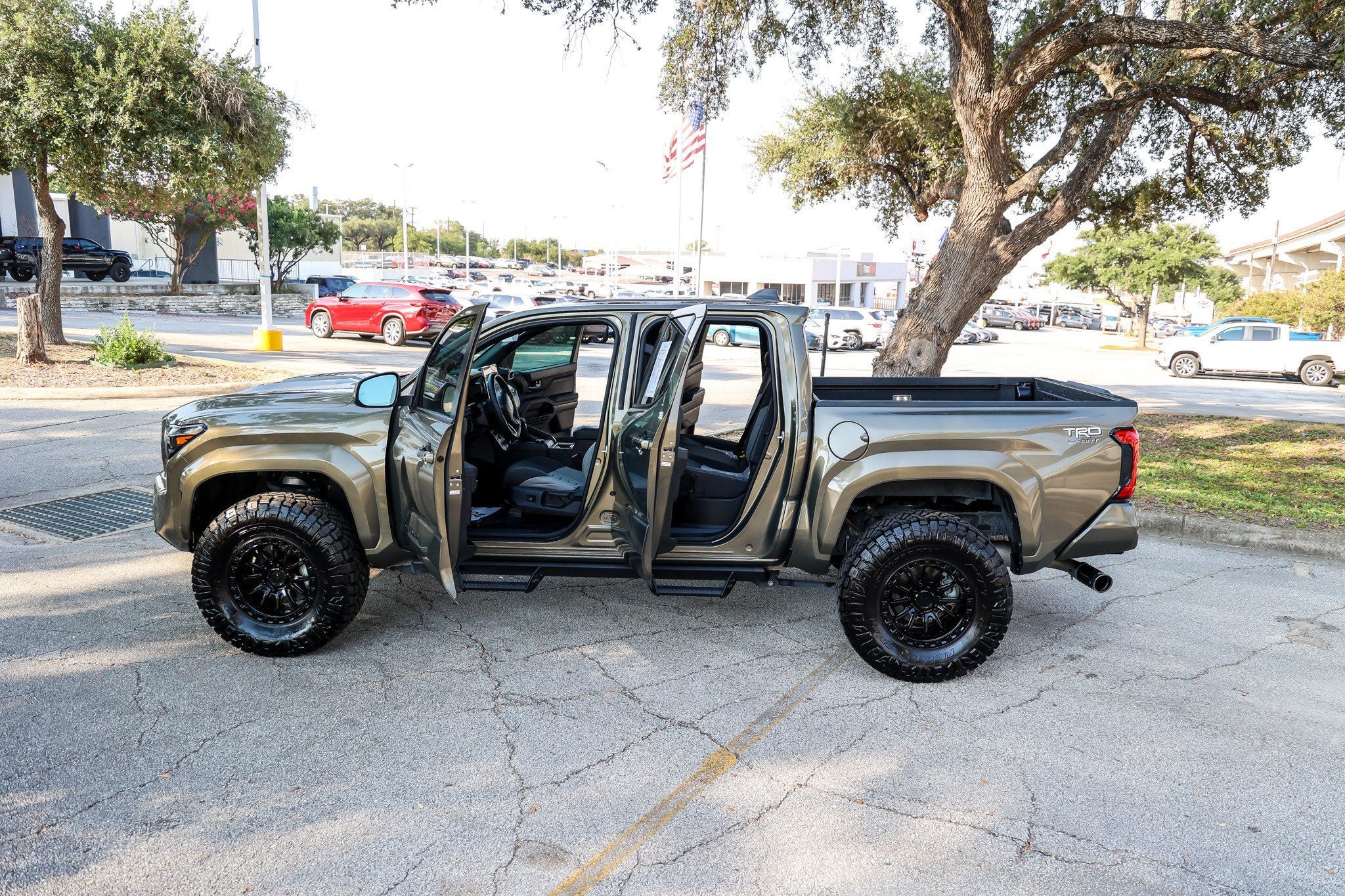 2025 Toyota Tacoma SR5