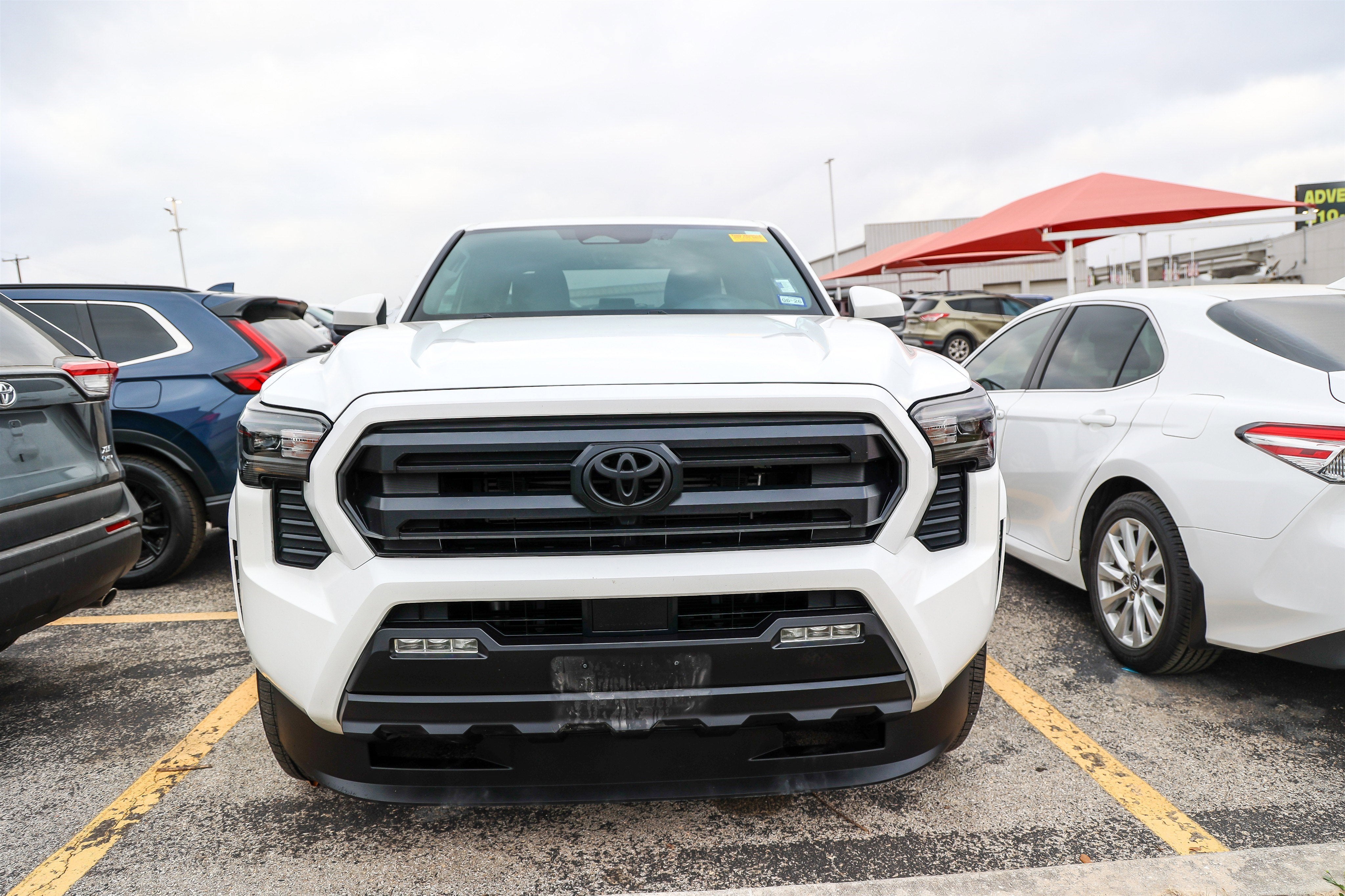 2024 Toyota TACOMA SR5 SR5