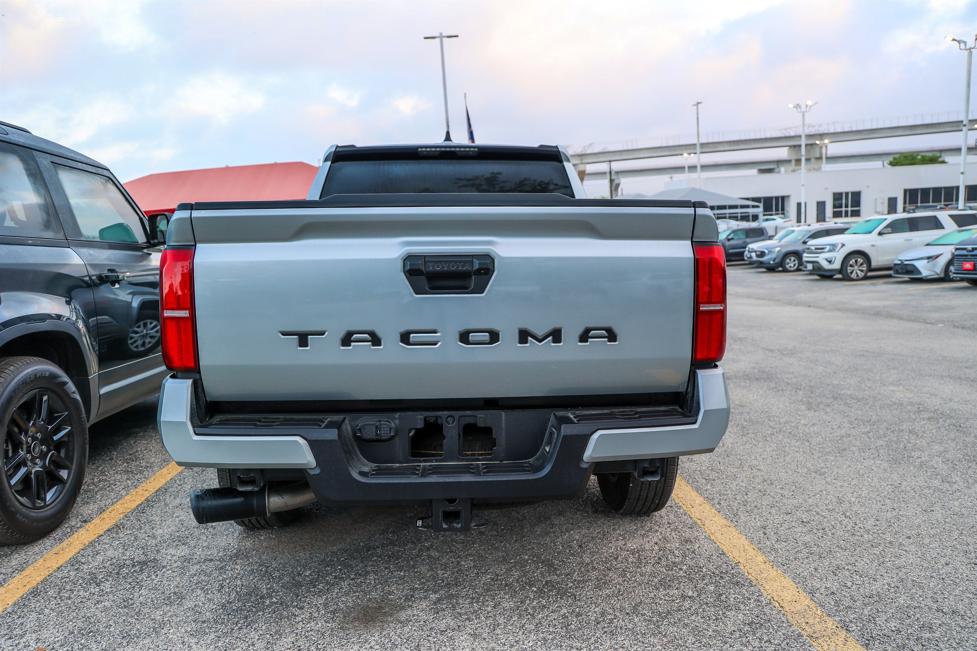 2025 Toyota TACOMA SR5 SR5