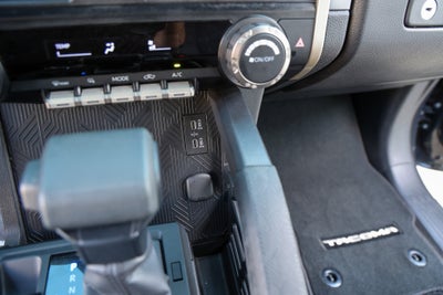 2025 Toyota TACOMA SR5 SR5