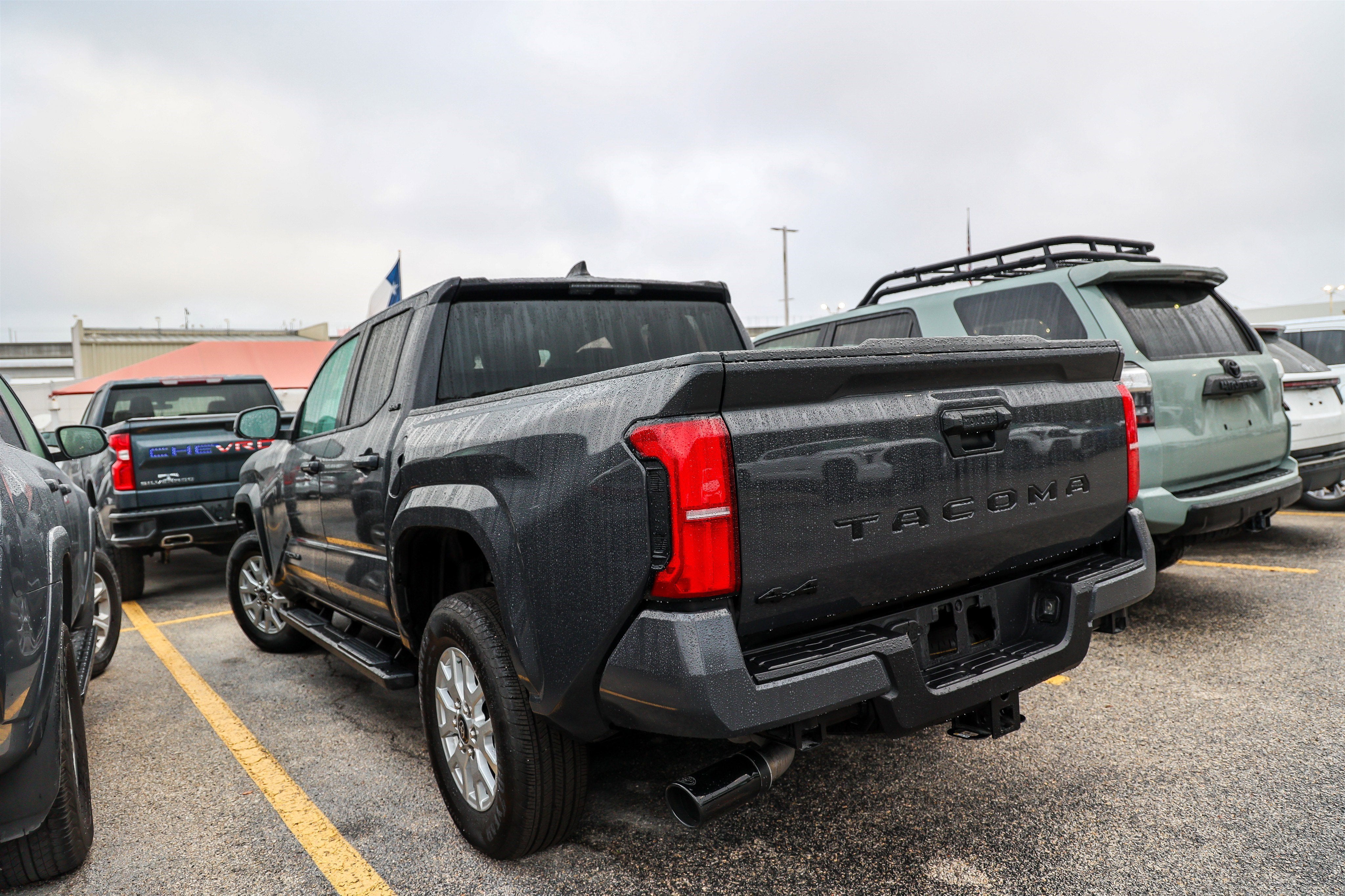 2025 Toyota Tacoma 4WD SR5