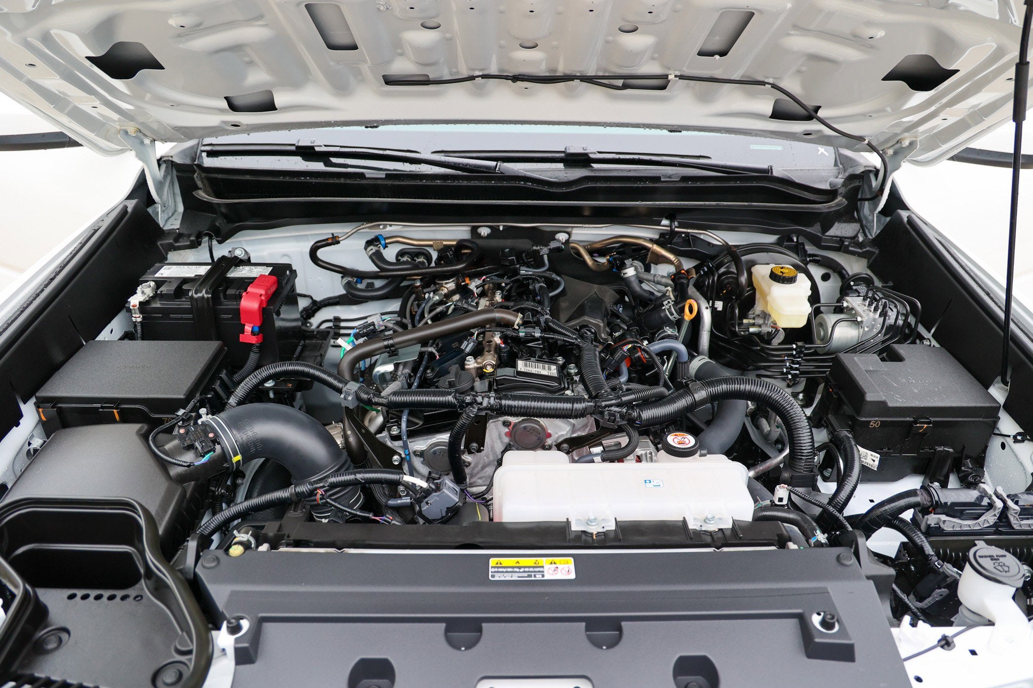 2025 Toyota TACOMA SR5 SR5