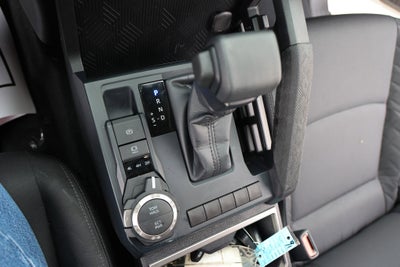 2025 Toyota TACOMA SR5 SR5