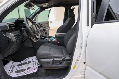 2025 Toyota TACOMA SR5 SR5