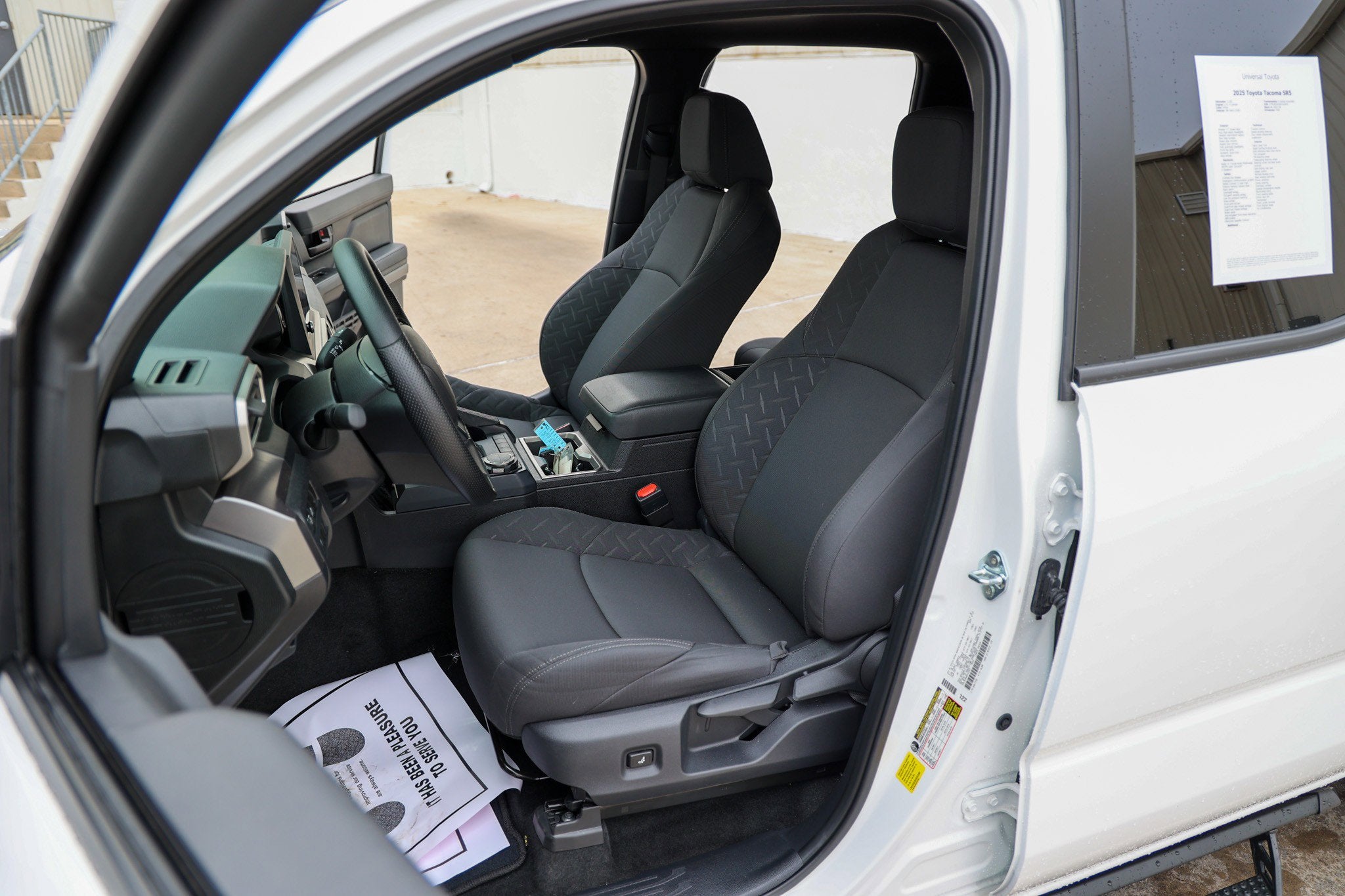 2025 Toyota TACOMA SR5 SR5