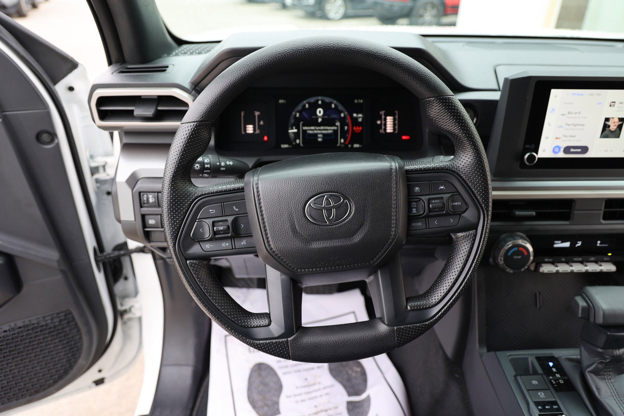 2025 Toyota TACOMA SR5 SR5