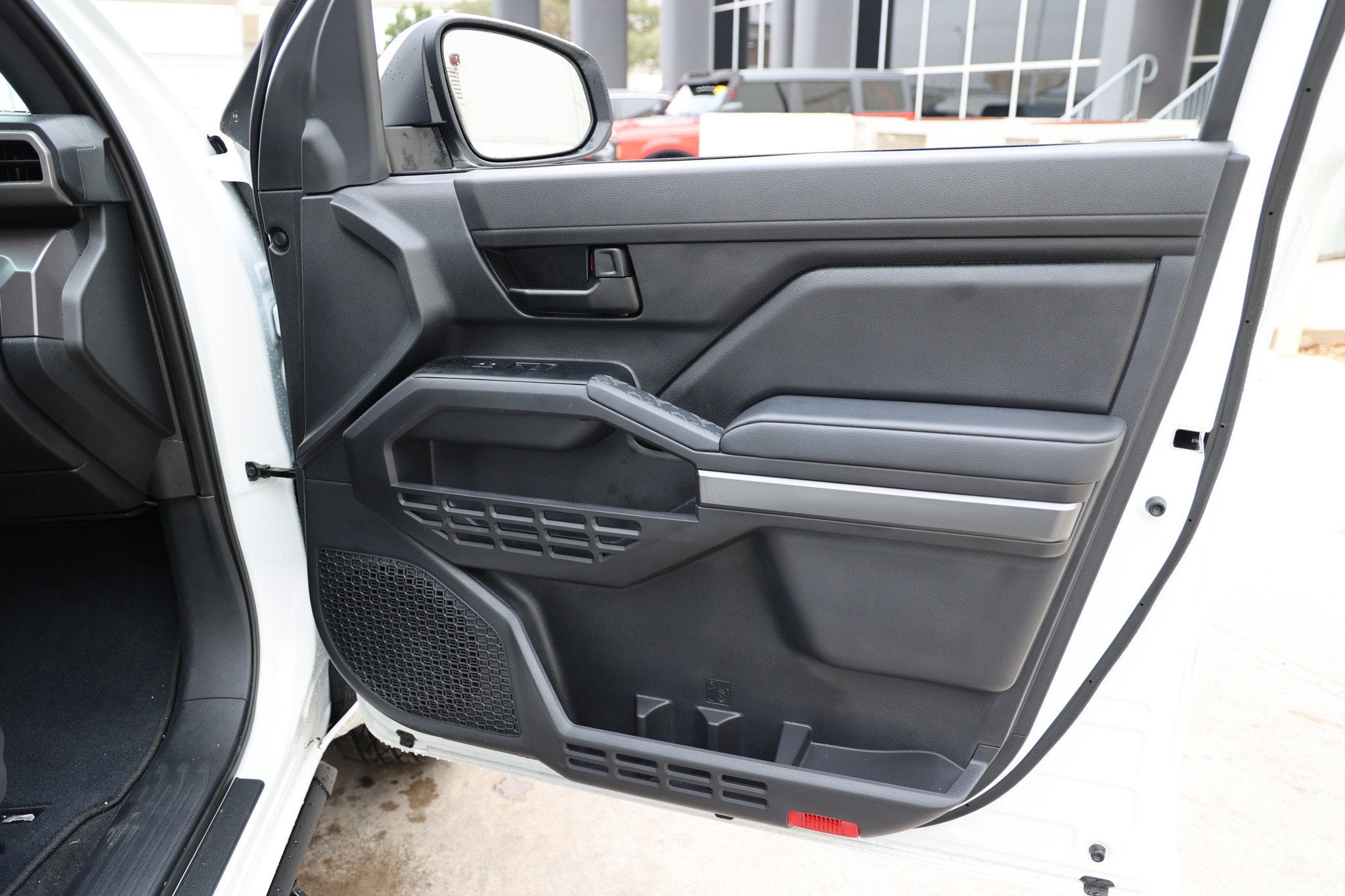 2025 Toyota TACOMA SR5 SR5