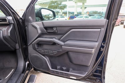 2025 Toyota TACOMA SR5 SR5