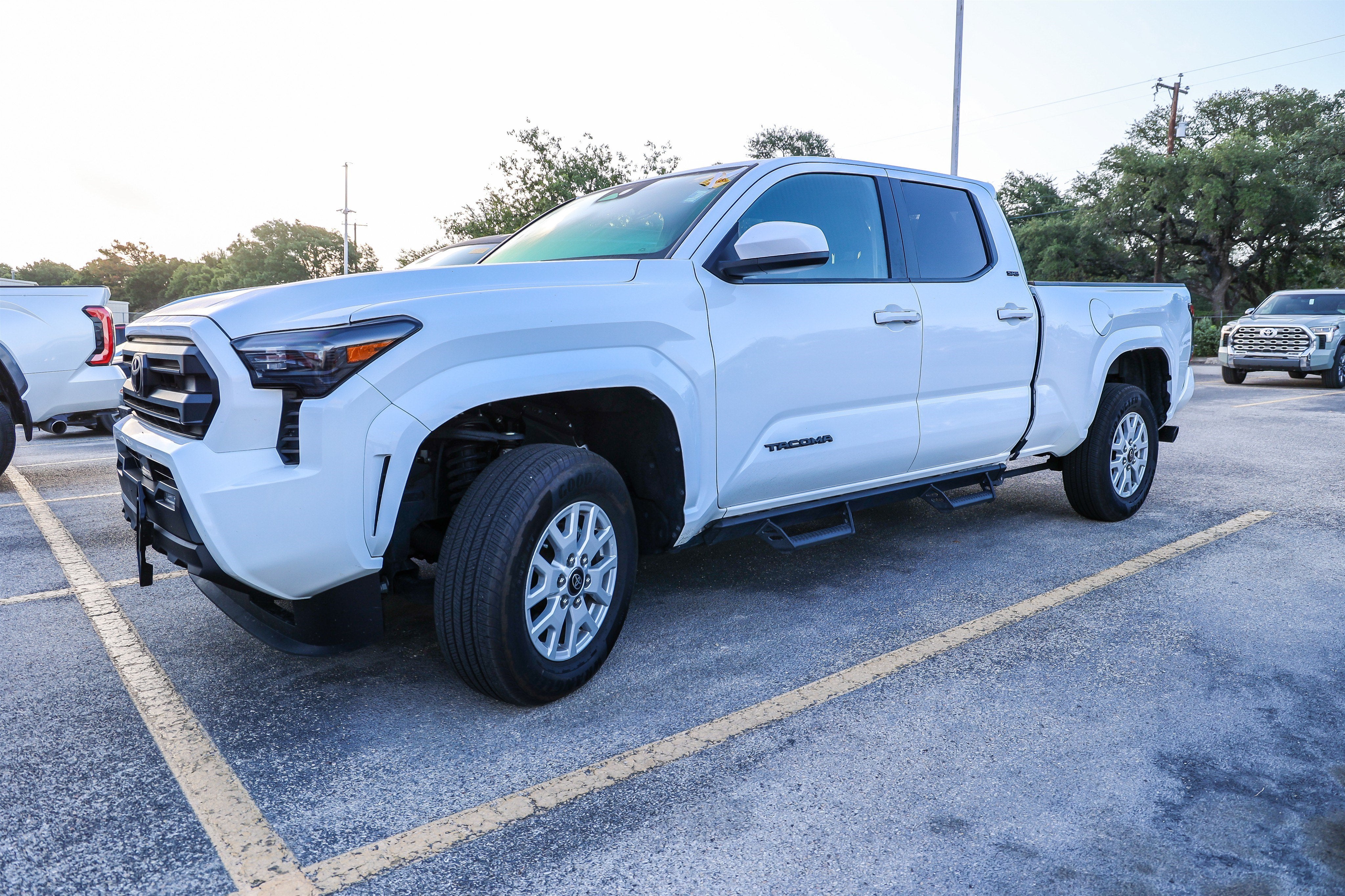 2025 Toyota Tacoma 4WD SR5