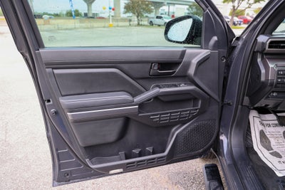 2025 Toyota TACOMA SR5 SR5