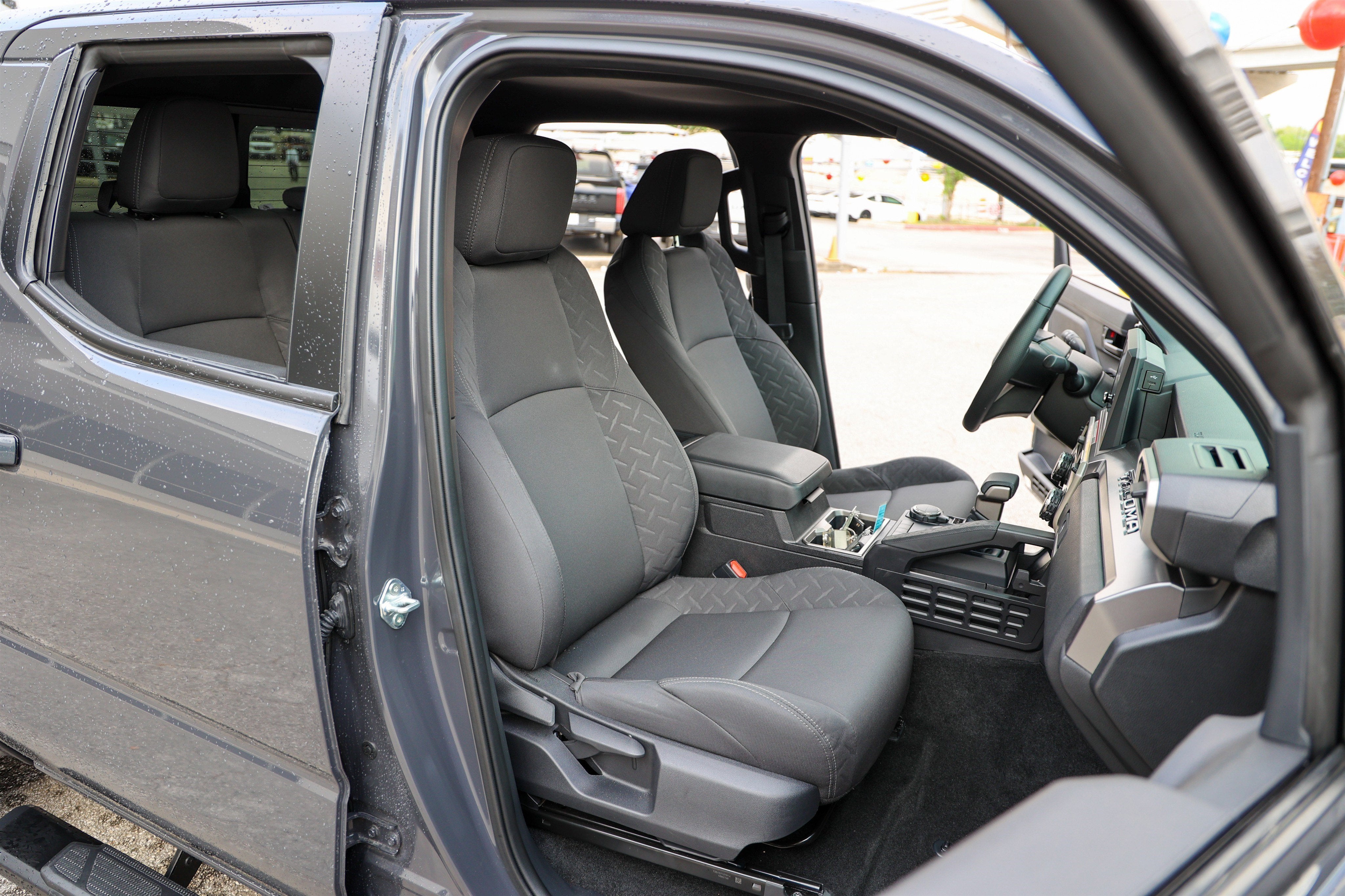 2025 Toyota TACOMA SR5 SR5