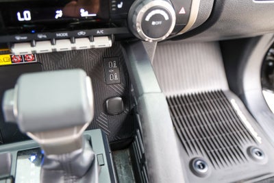 2025 Toyota TACOMA SR5 SR5