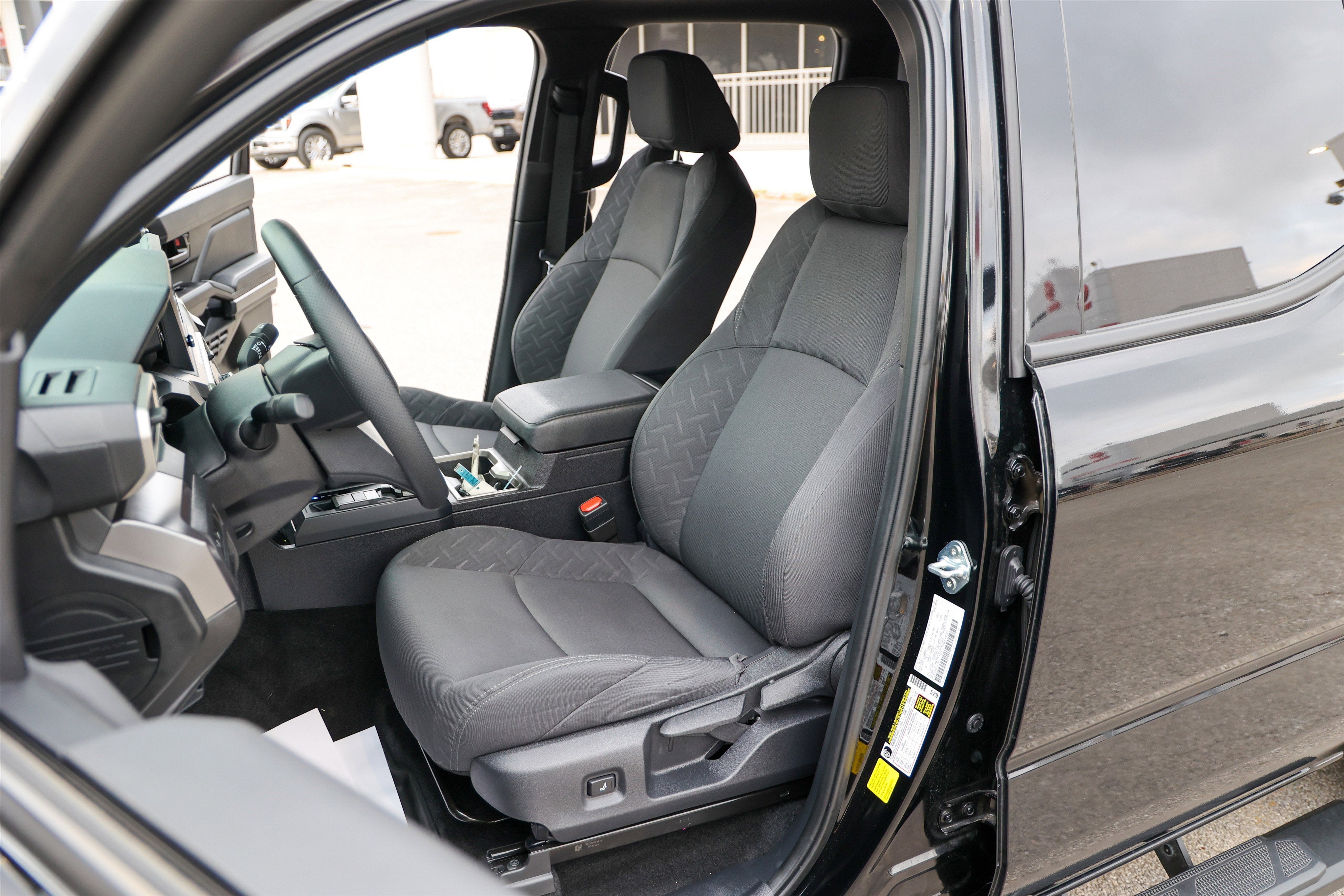 2025 Toyota TACOMA SR5 SR5