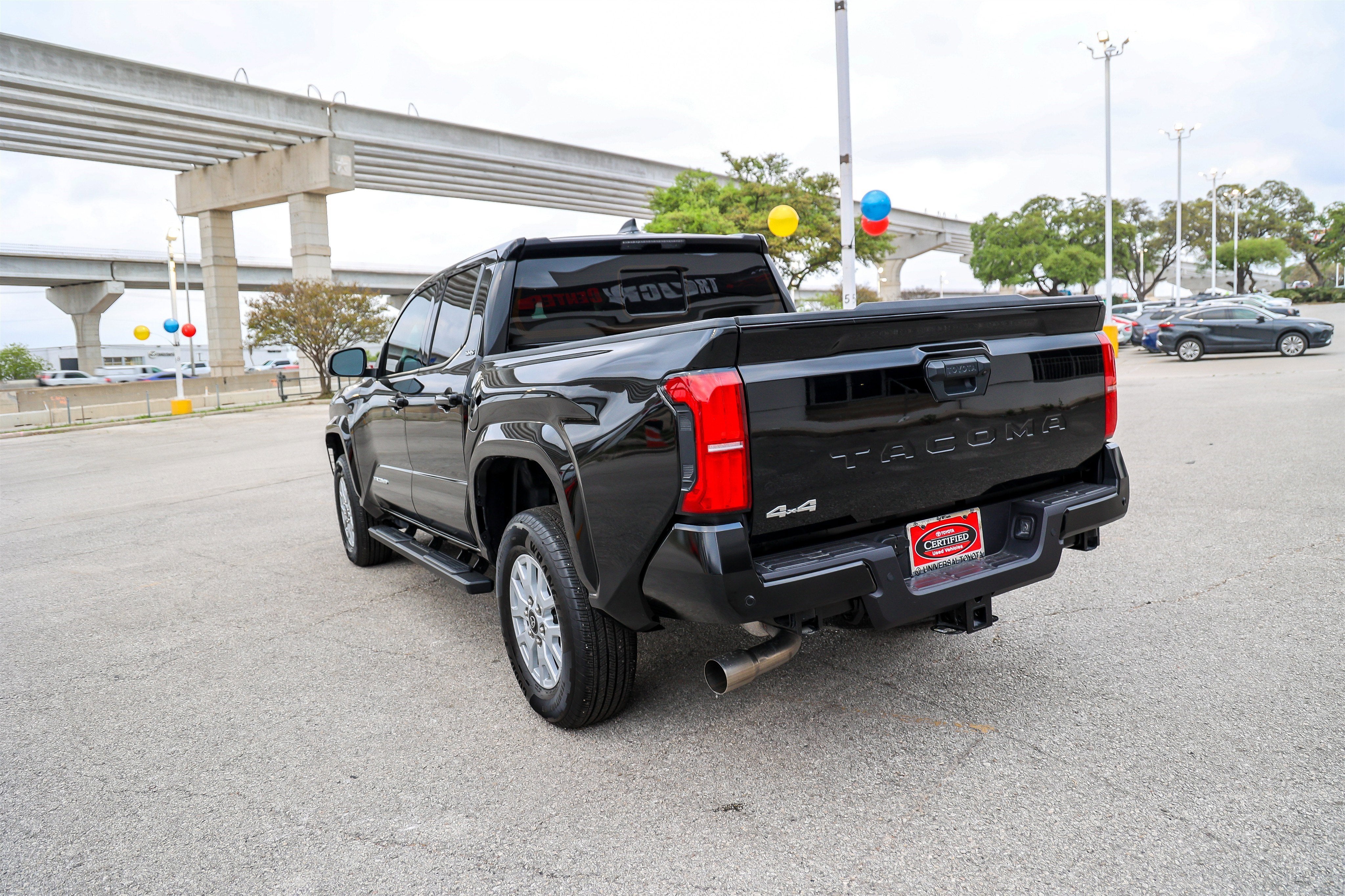 2025 Toyota TACOMA SR5 SR5
