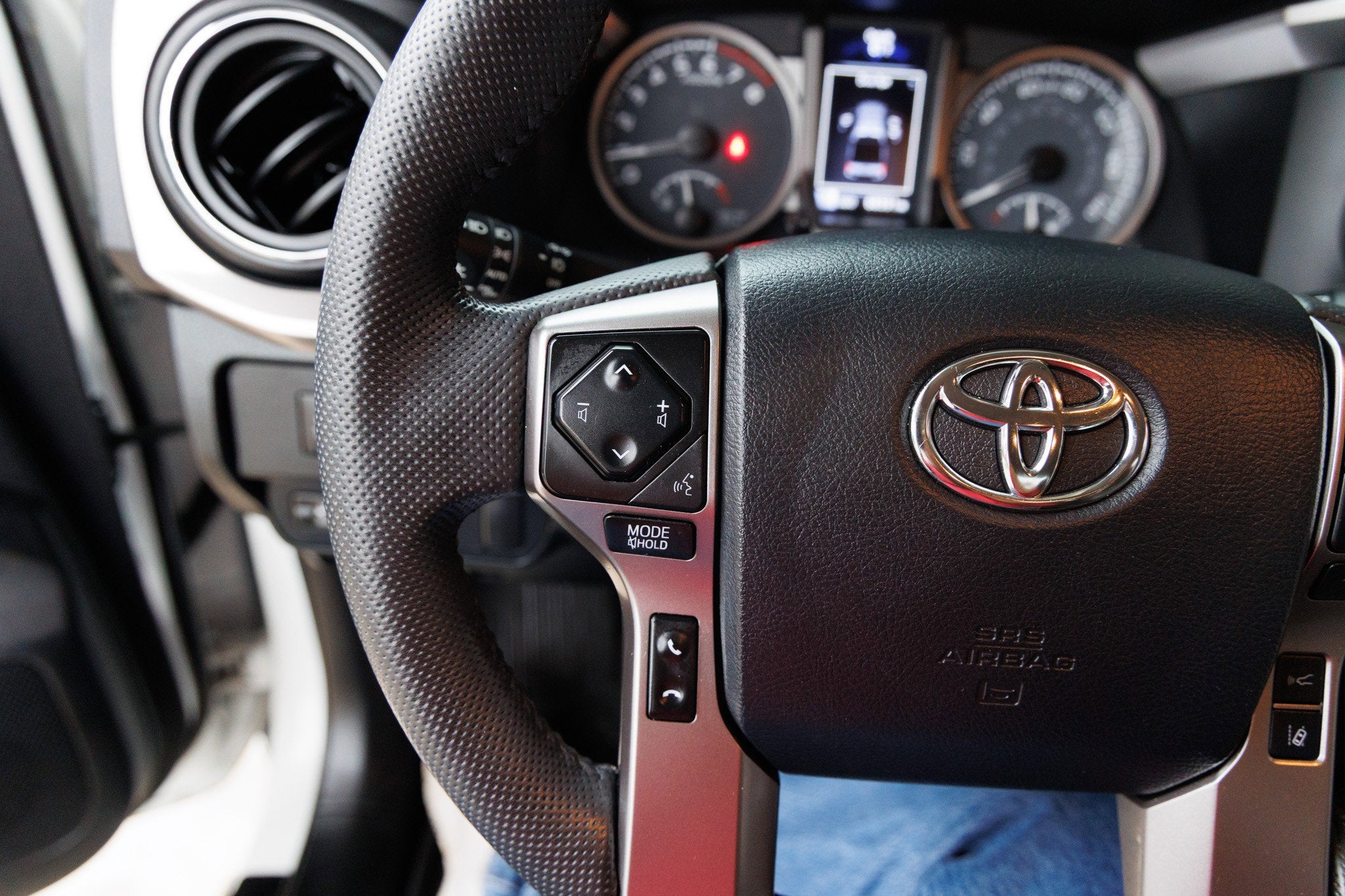 2023 Toyota TACOMA SR5 SR5