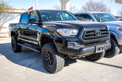 2023 Toyota TACOMA SR SR5