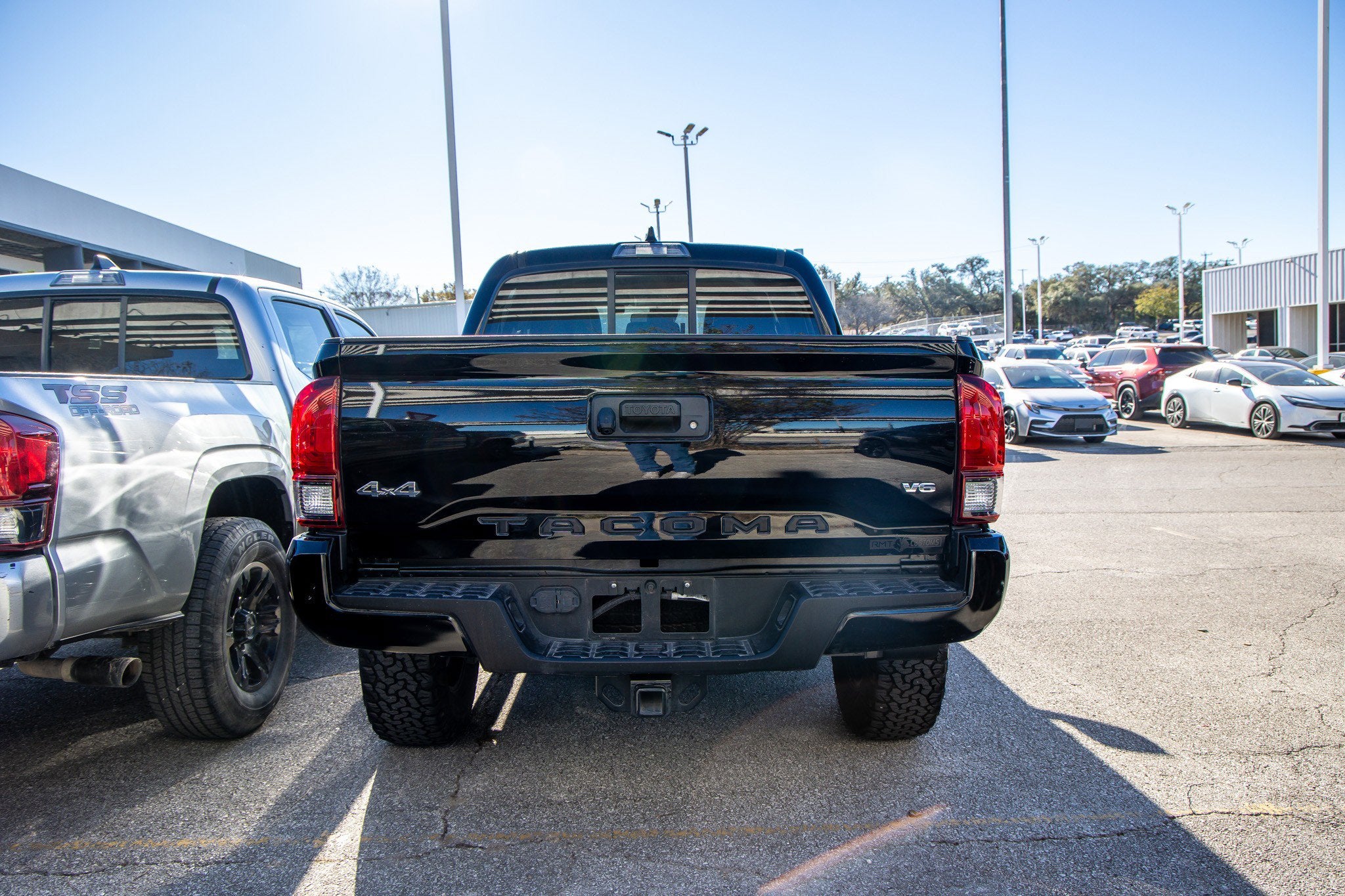 2023 Toyota TACOMA SR SR5