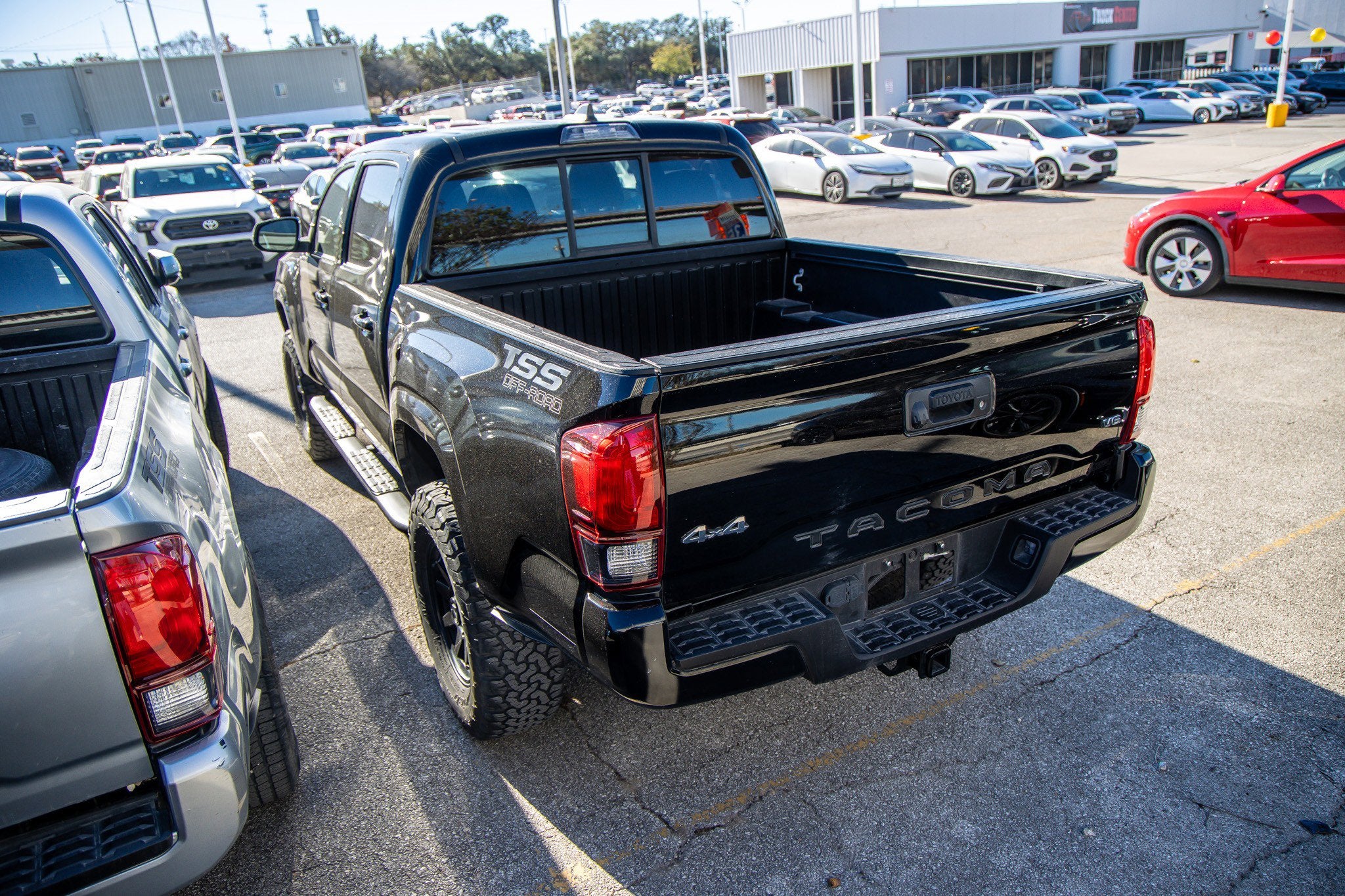 2023 Toyota TACOMA SR SR5