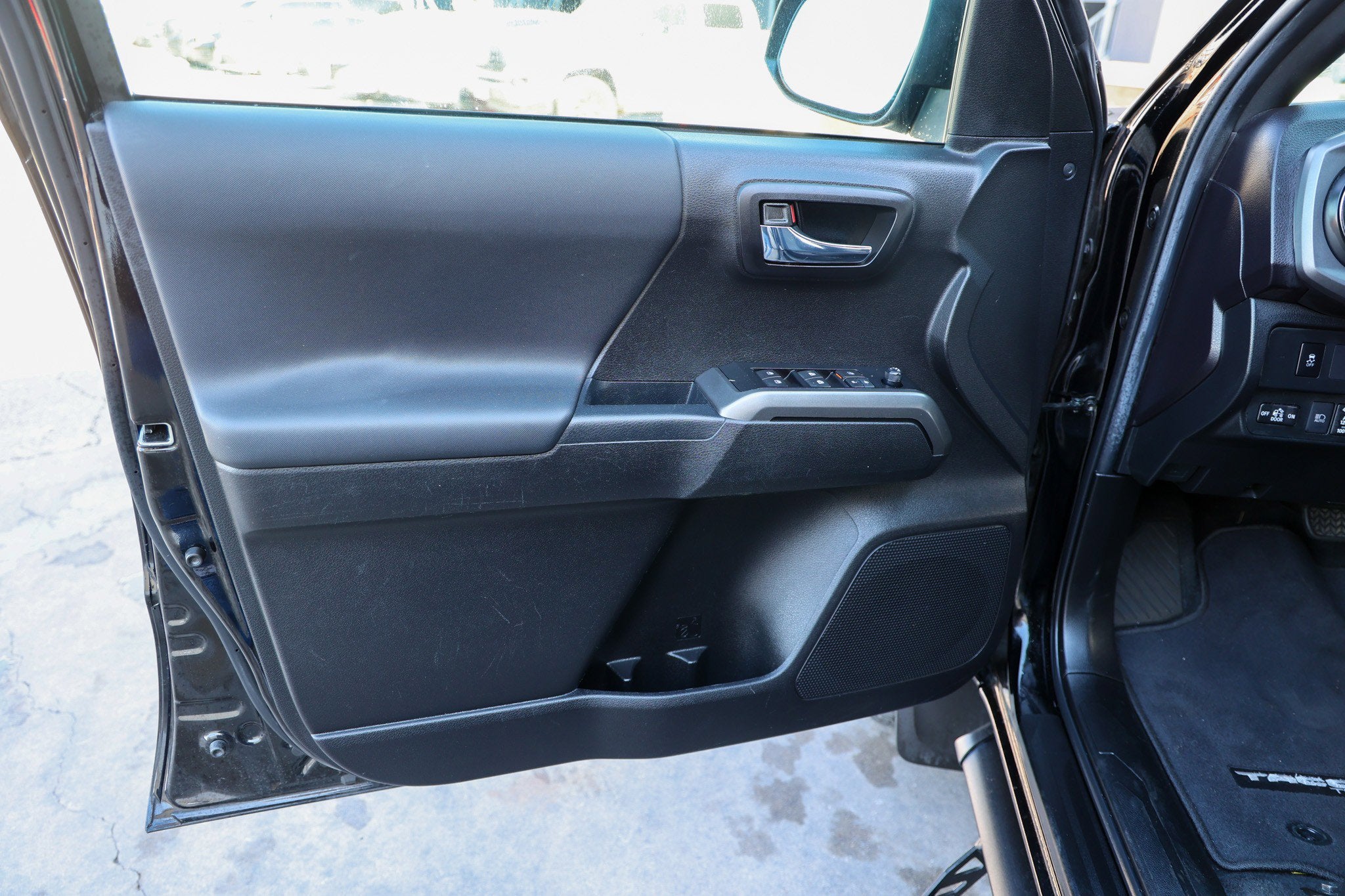 2023 Toyota TACOMA TRD OFFRD TRD Off Road