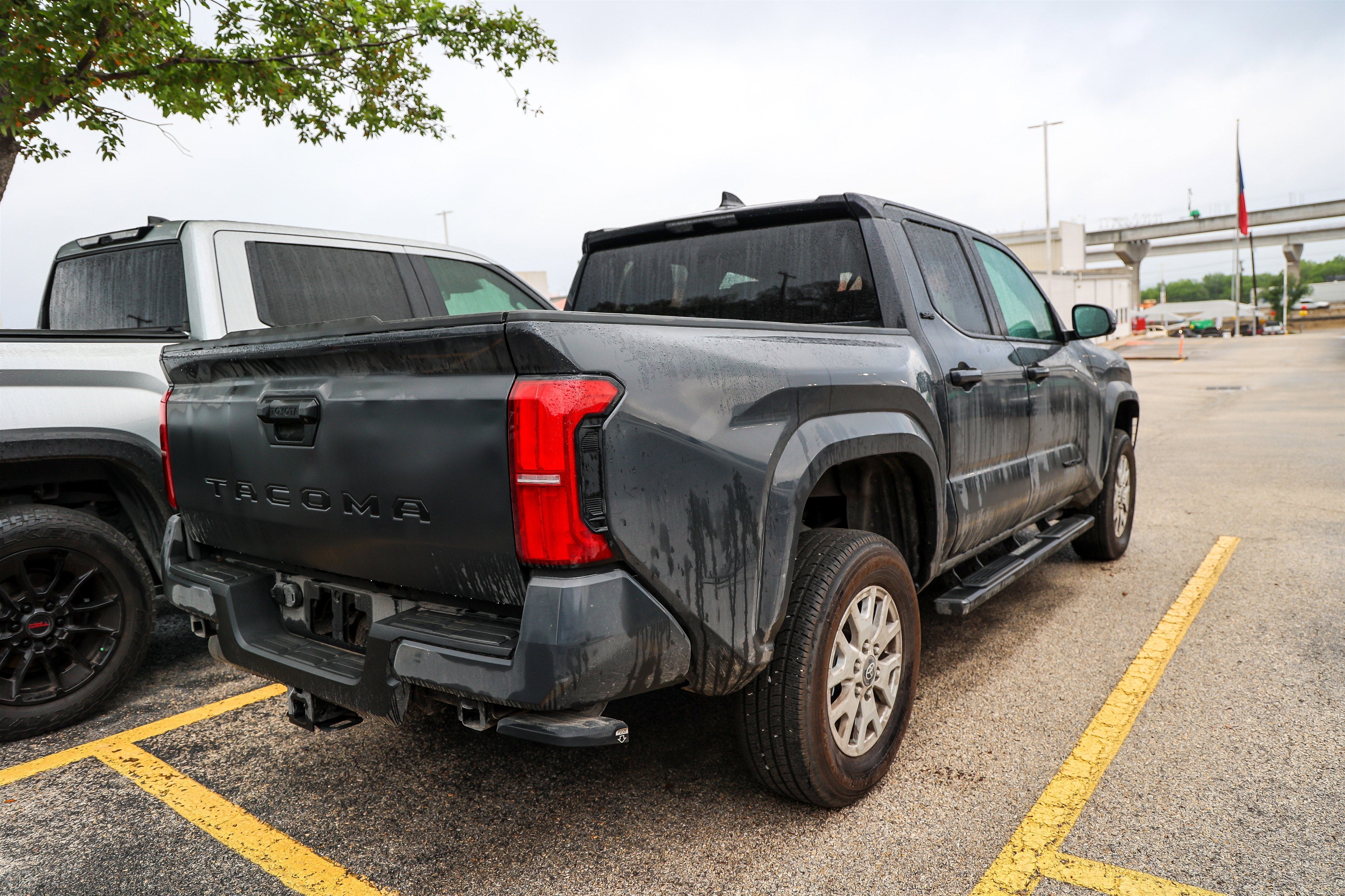 2025 Toyota TACOMA SR5 SR5