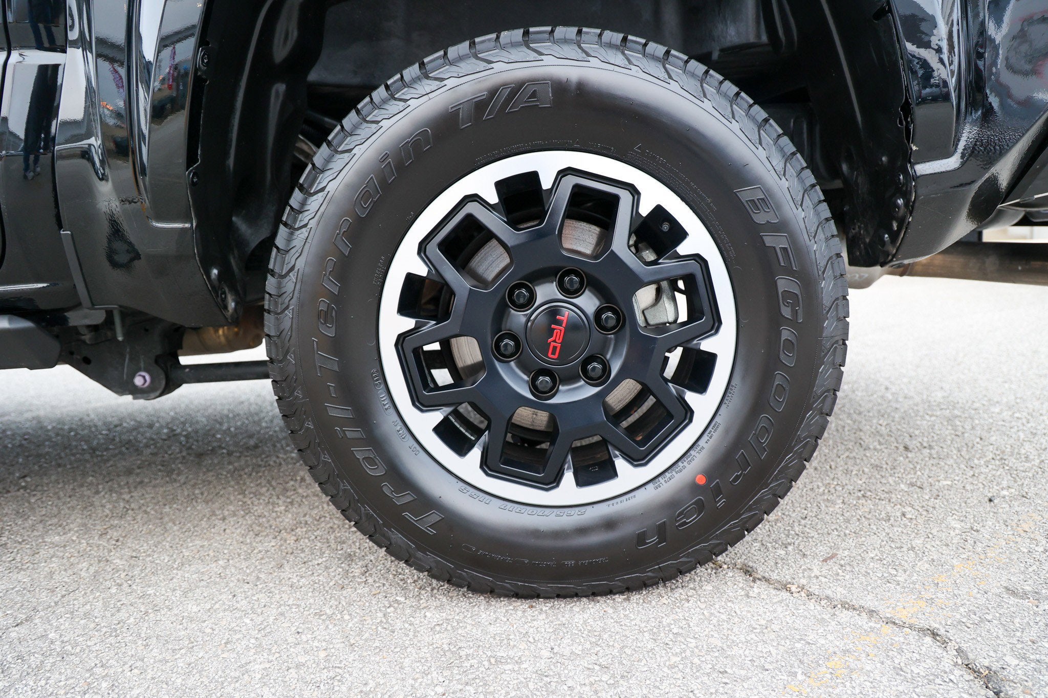 2024 Toyota TACOMA SR5 SR5