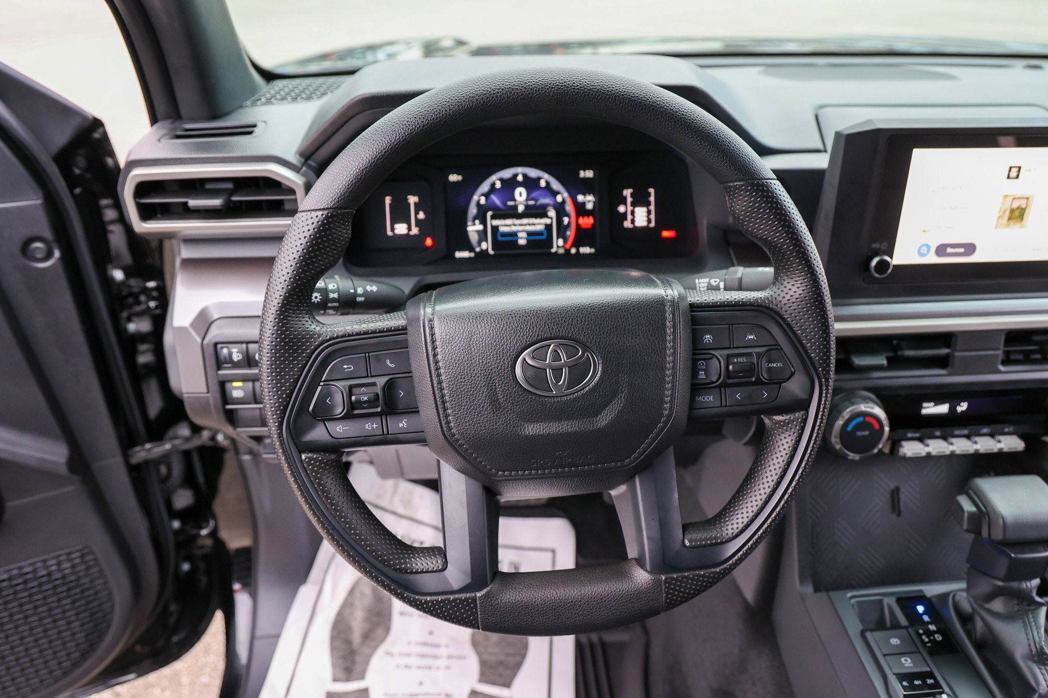 2024 Toyota TACOMA SR5 SR5