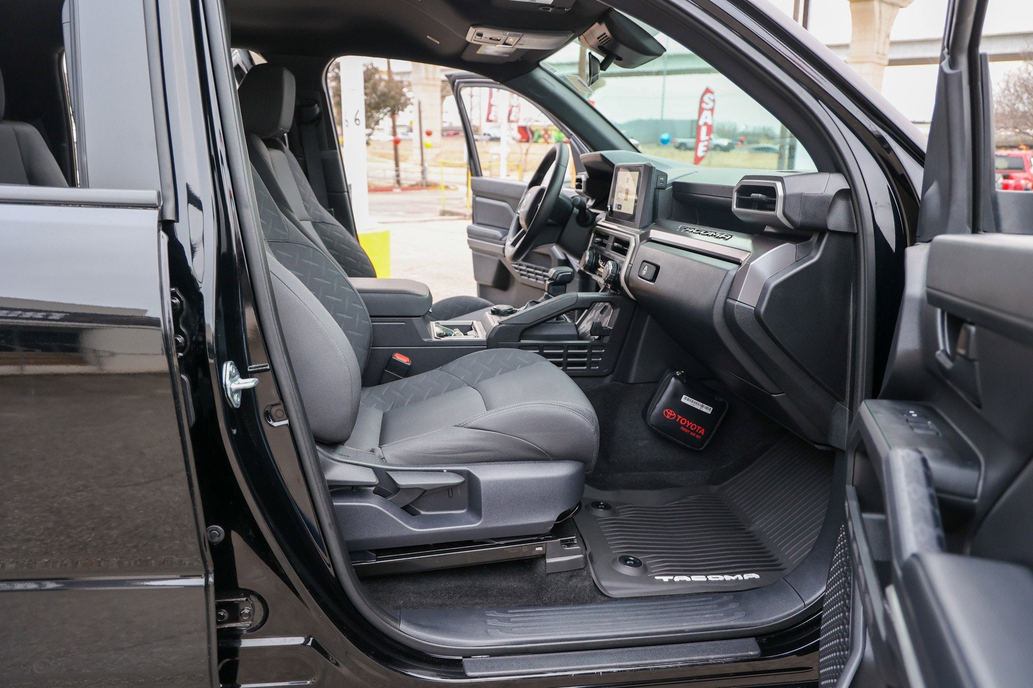 2024 Toyota TACOMA SR5 SR5