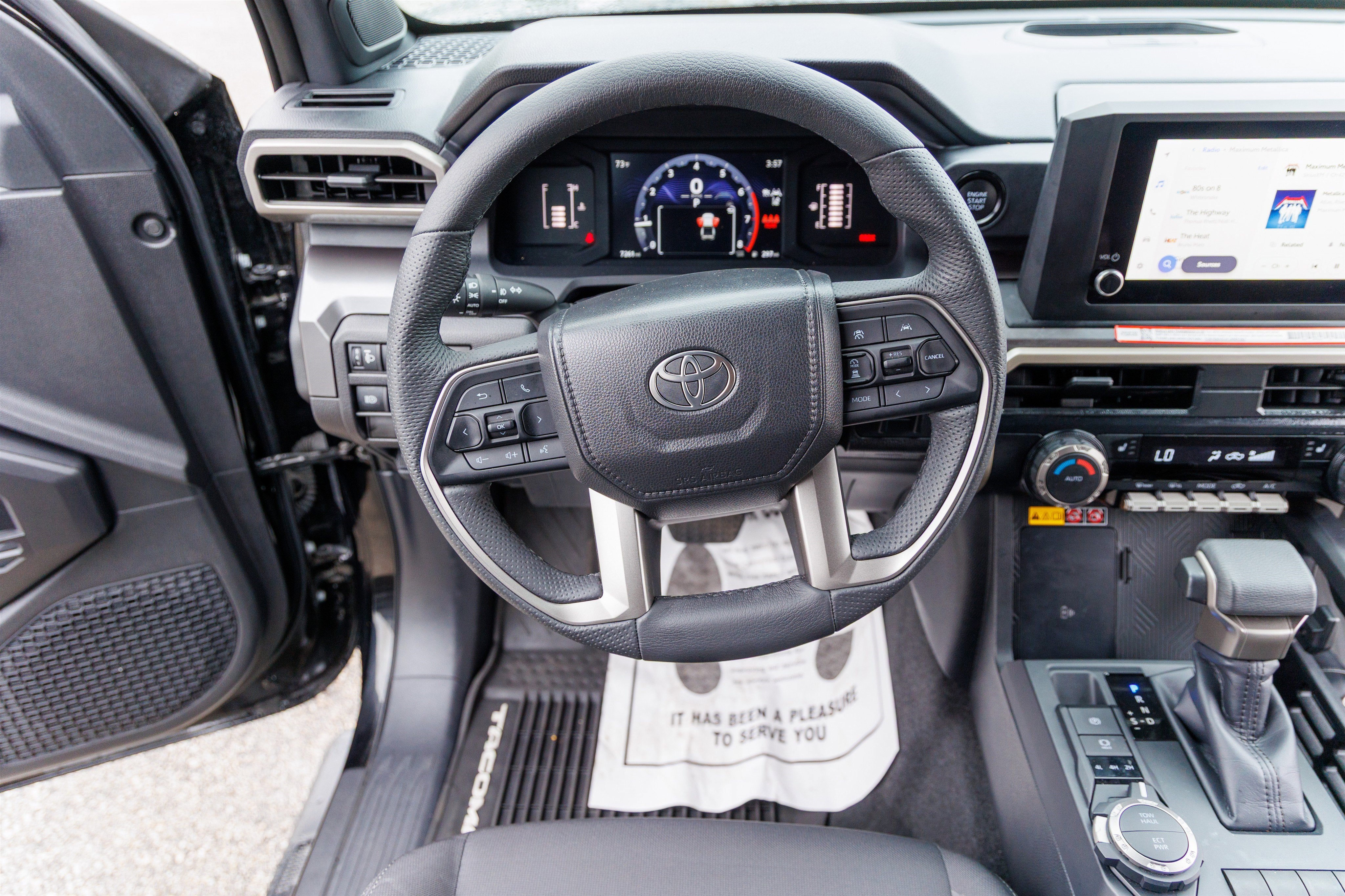 2025 Toyota TACOMA SR5 SR5