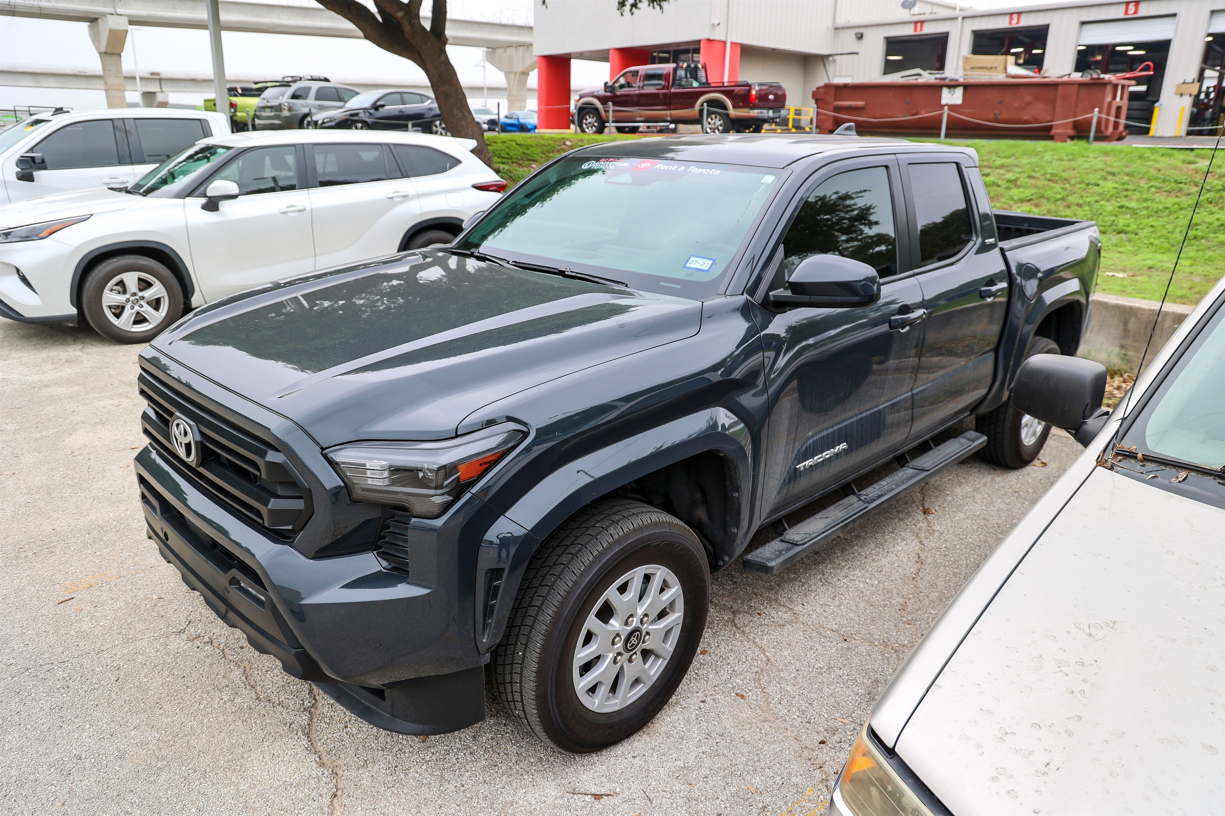 2025 Toyota TACOMA SR5 SR5