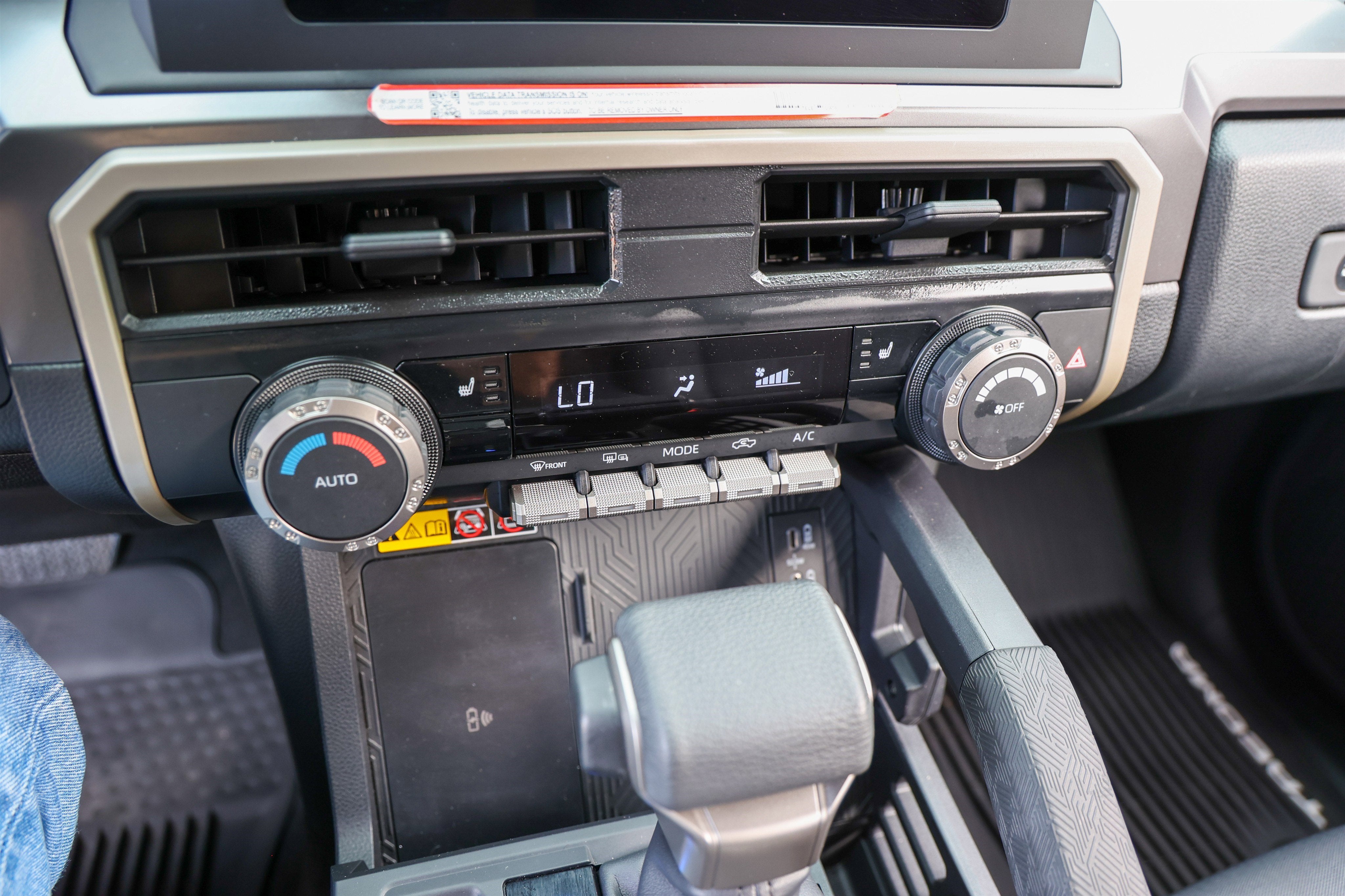 2025 Toyota TACOMA SR5 SR5