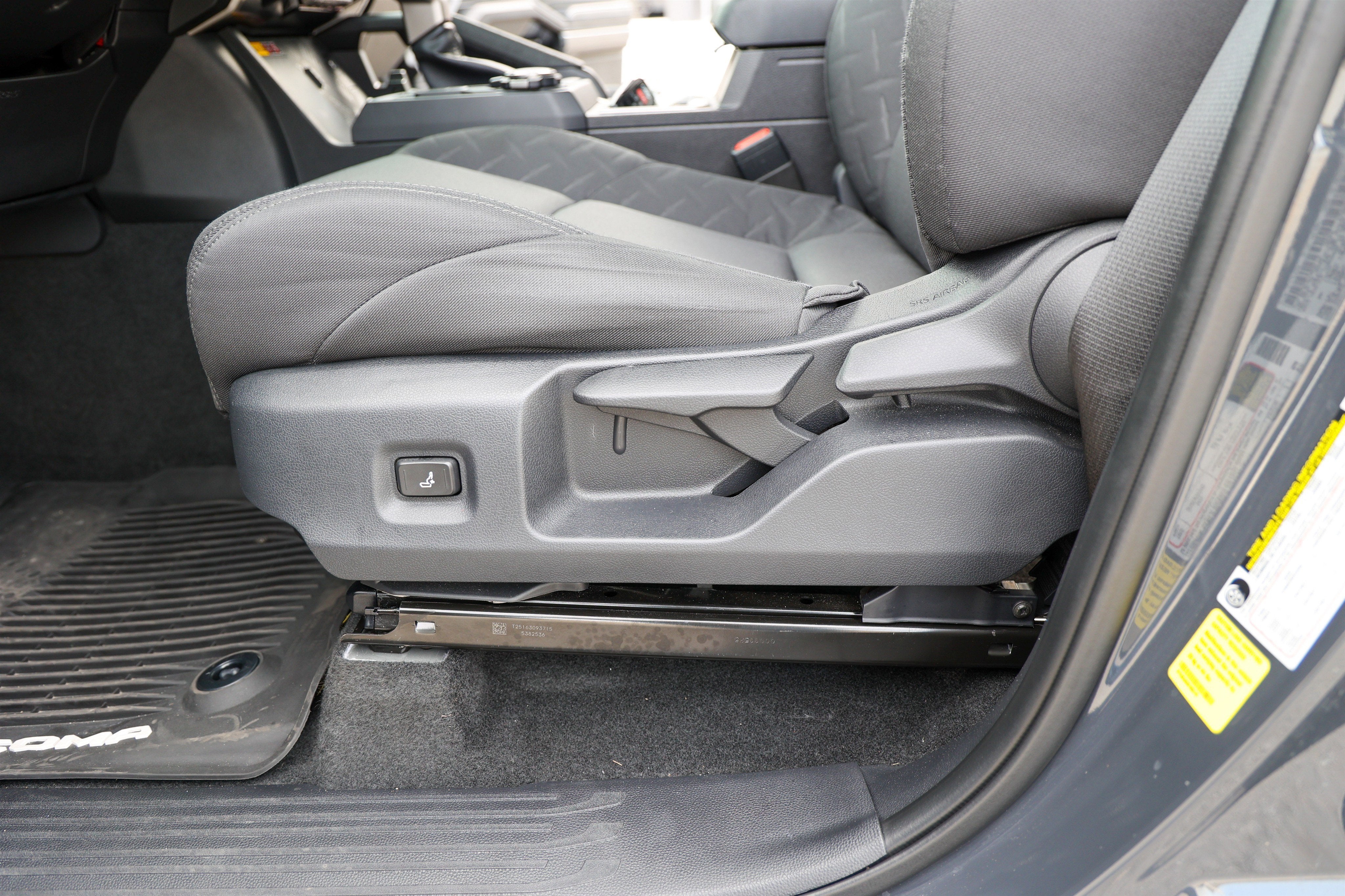 2025 Toyota TACOMA SR5 SR5