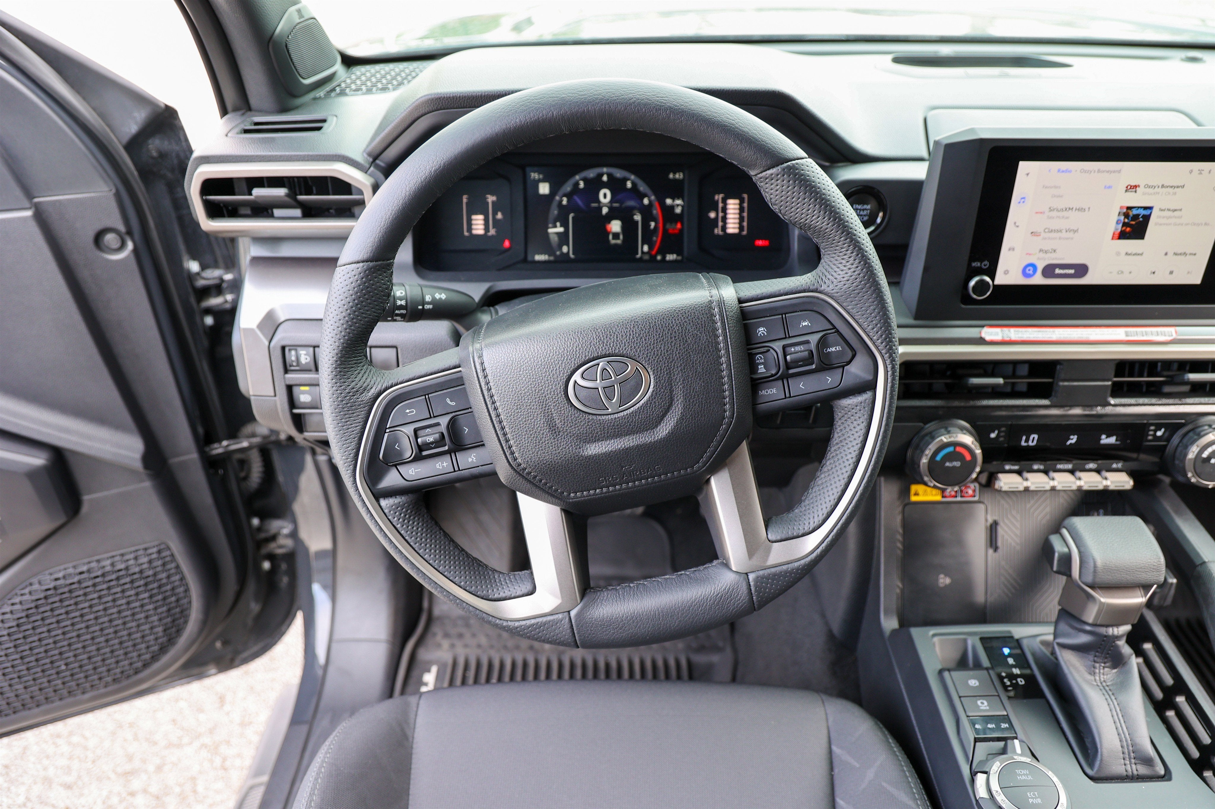 2025 Toyota TACOMA SR5 SR5