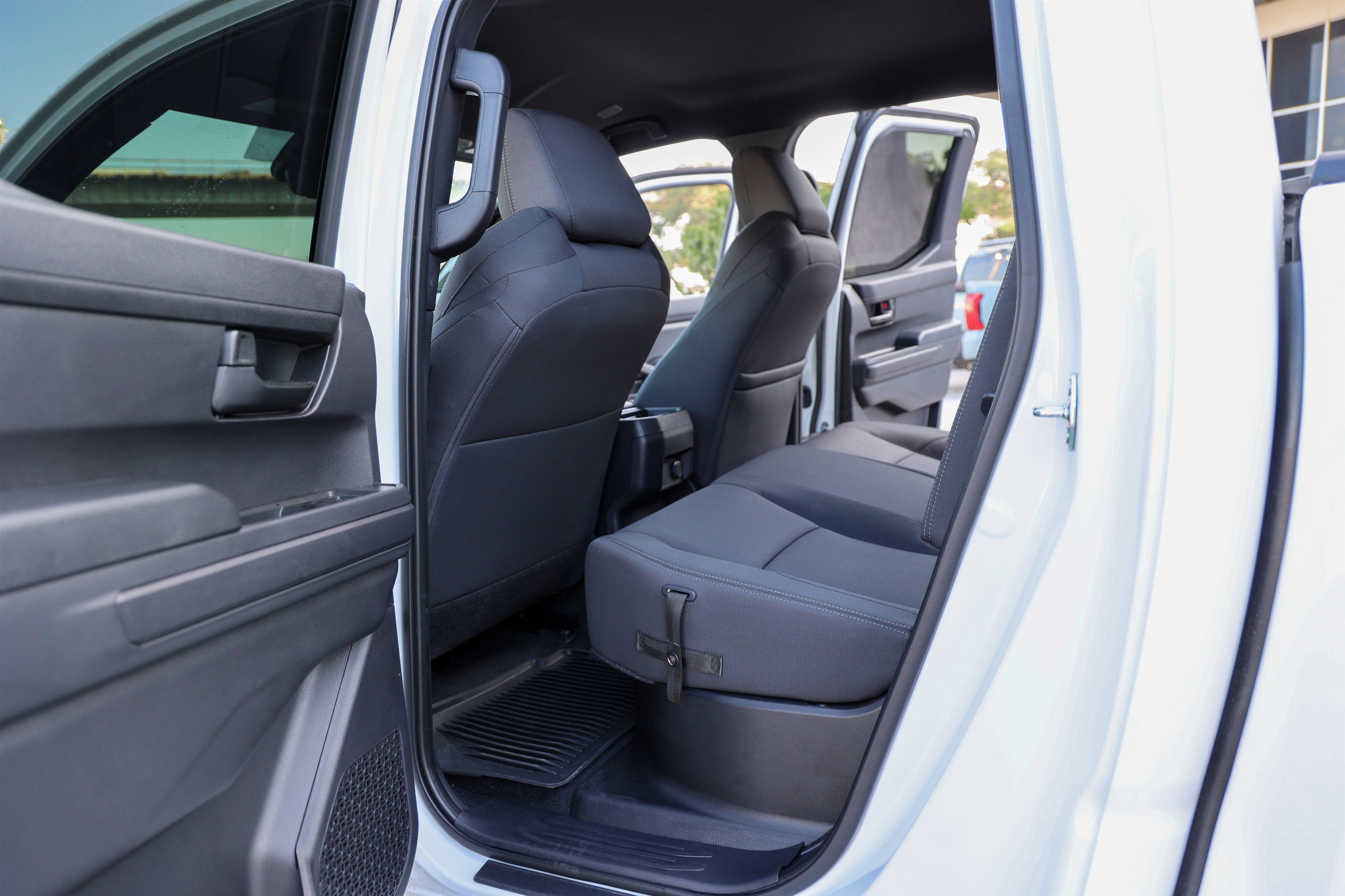 2025 Toyota TACOMA SR5 SR5
