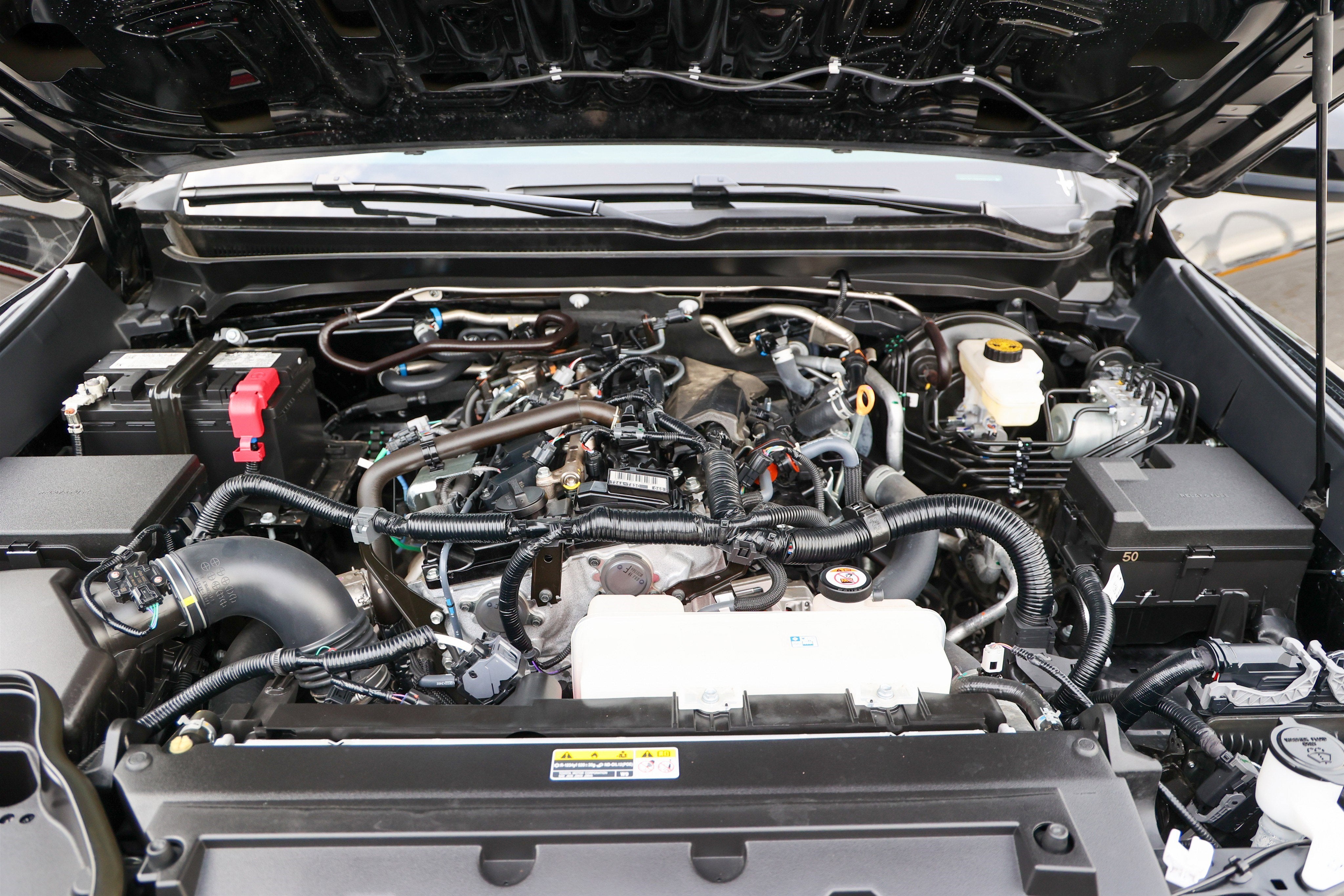 2025 Toyota TACOMA SR5 SR5