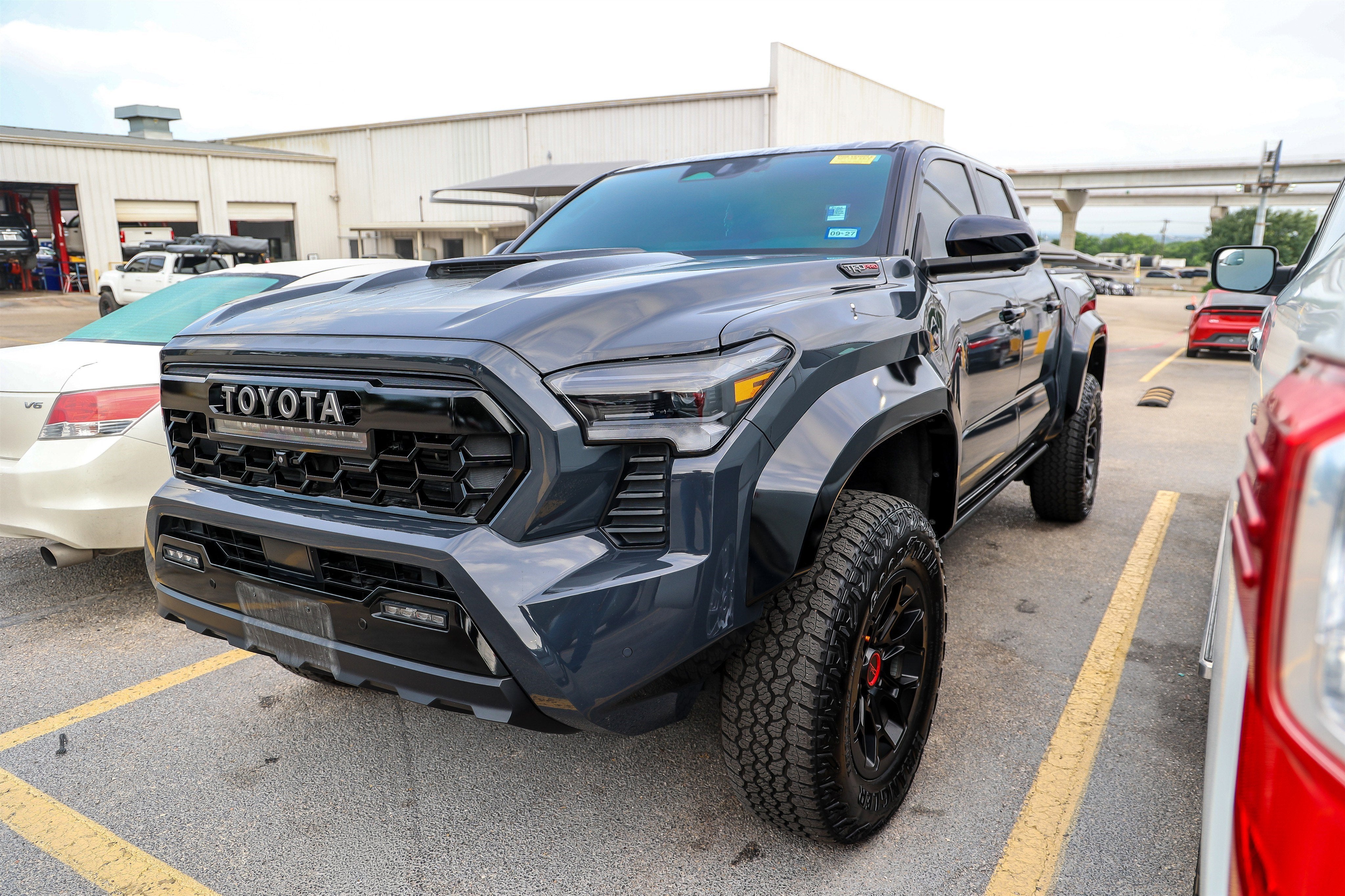 2025 Toyota Tacoma i-FORCE MAX TRD Pro Hybrid