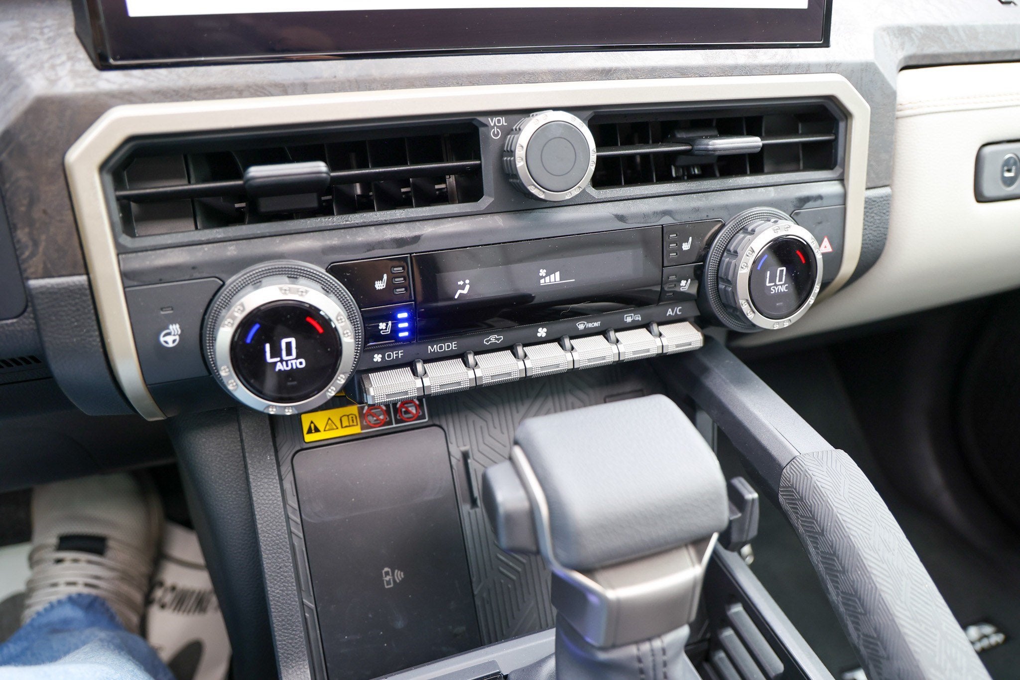 2026 Toyota Tacoma i-FORCE MAX Limited Hybrid