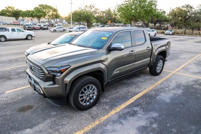 2025 Toyota TACOMA LTD HV Limited Hybrid