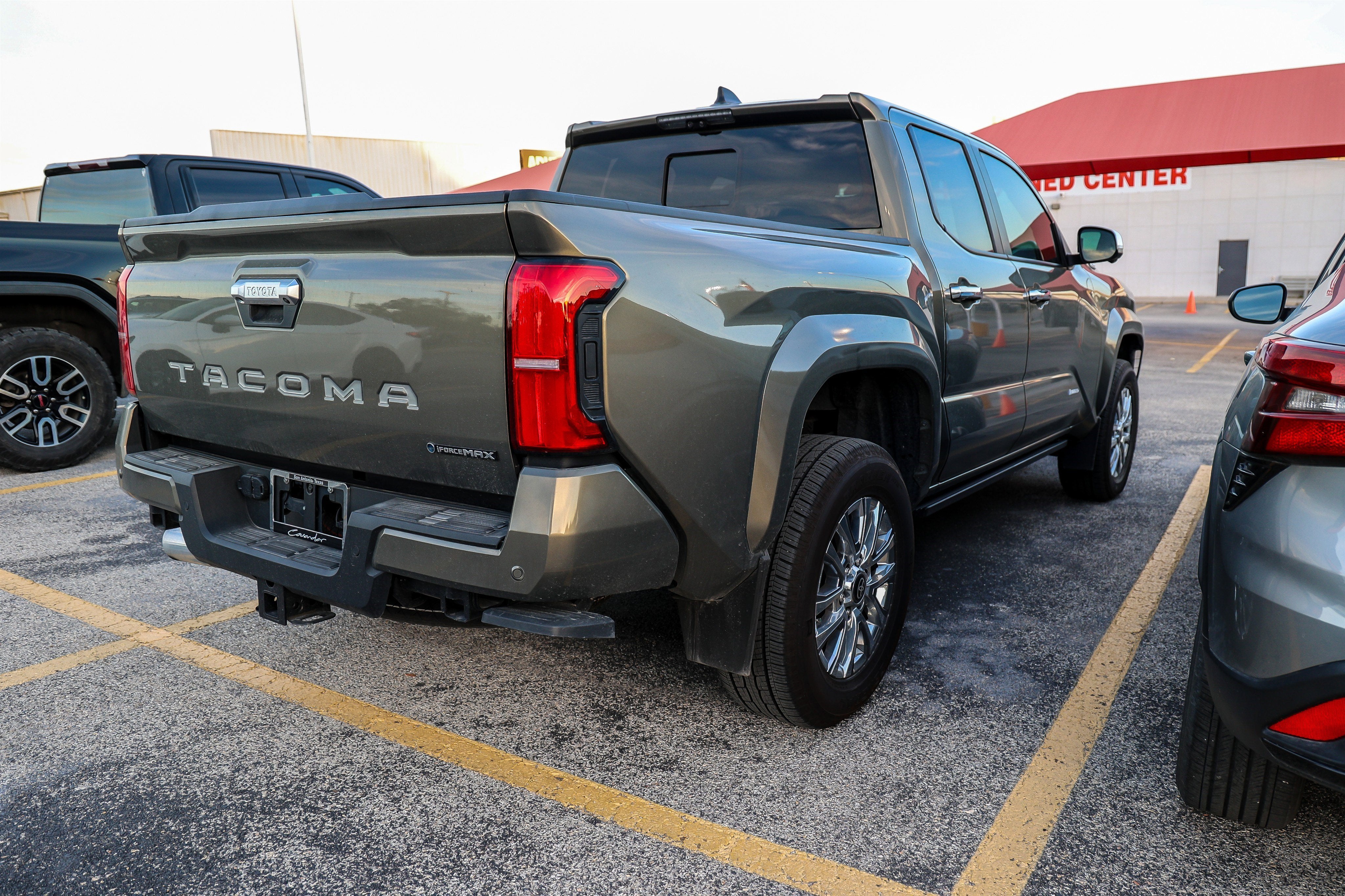 2025 Toyota TACOMA LTD HV Limited Hybrid
