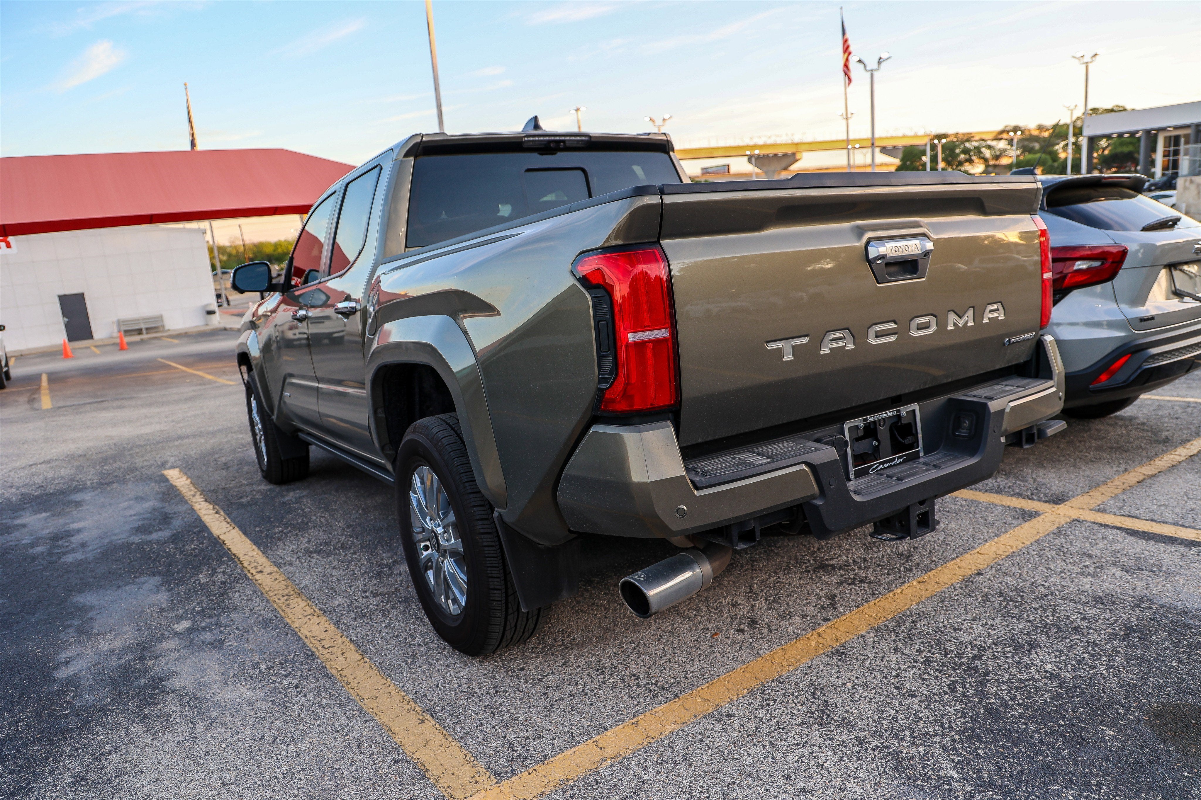 2025 Toyota TACOMA LTD HV Limited Hybrid